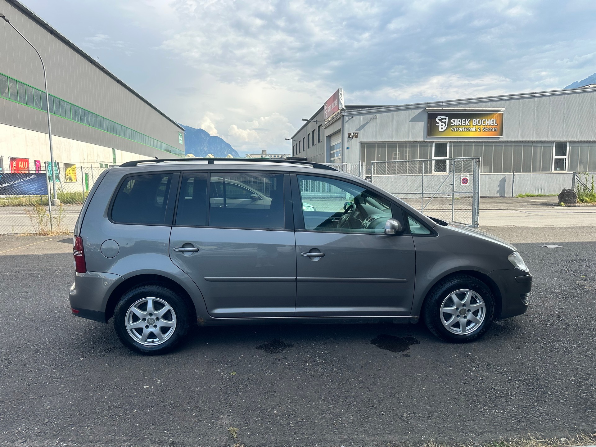 VW Touran 1.4 TSI Trendline-image-7