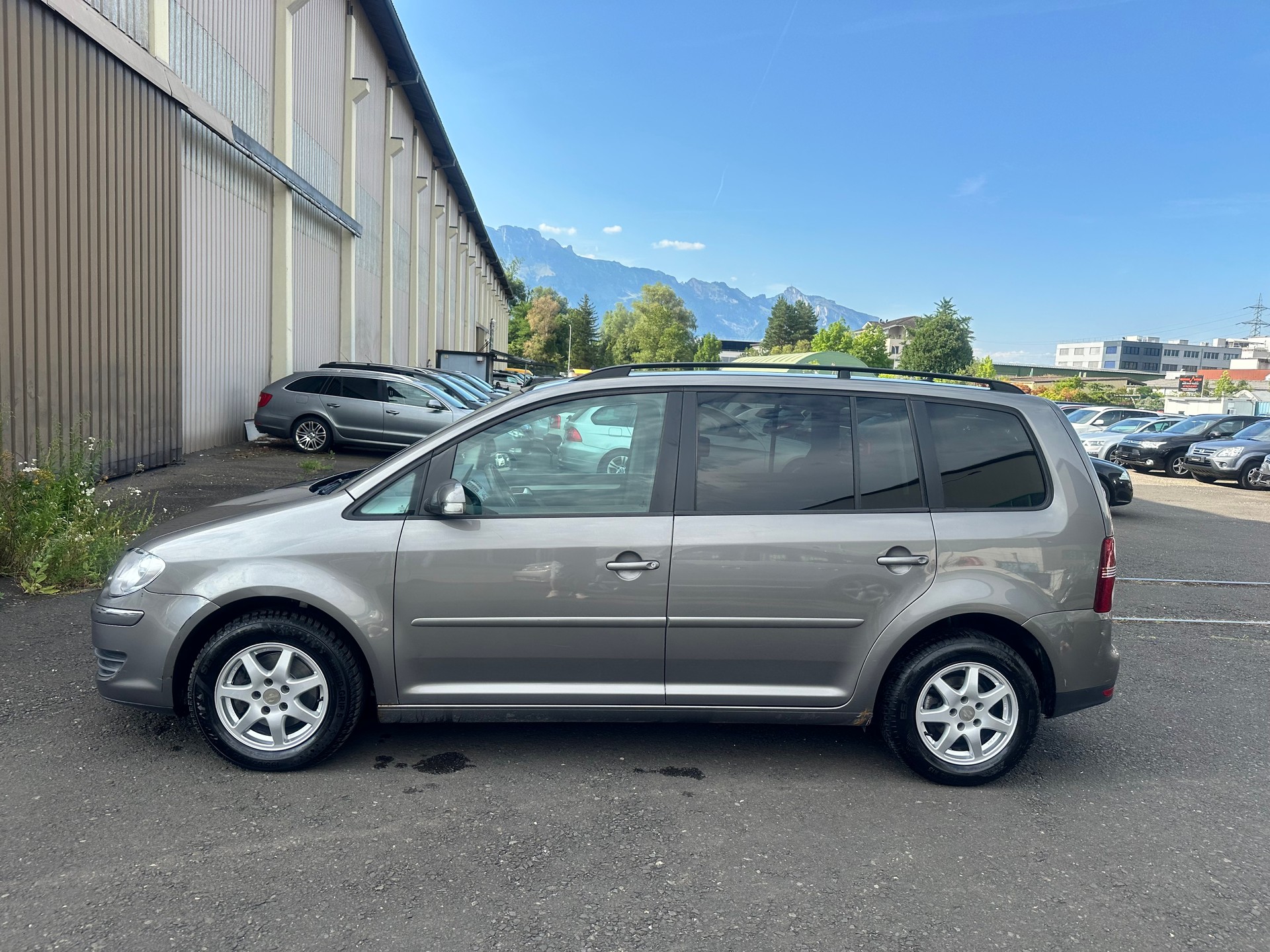 VW Touran 1.4 TSI Trendline-image-3