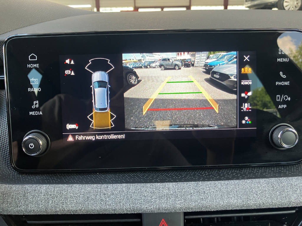 SKODA Kamiq 1.0 TSI Selection DSG-image-19