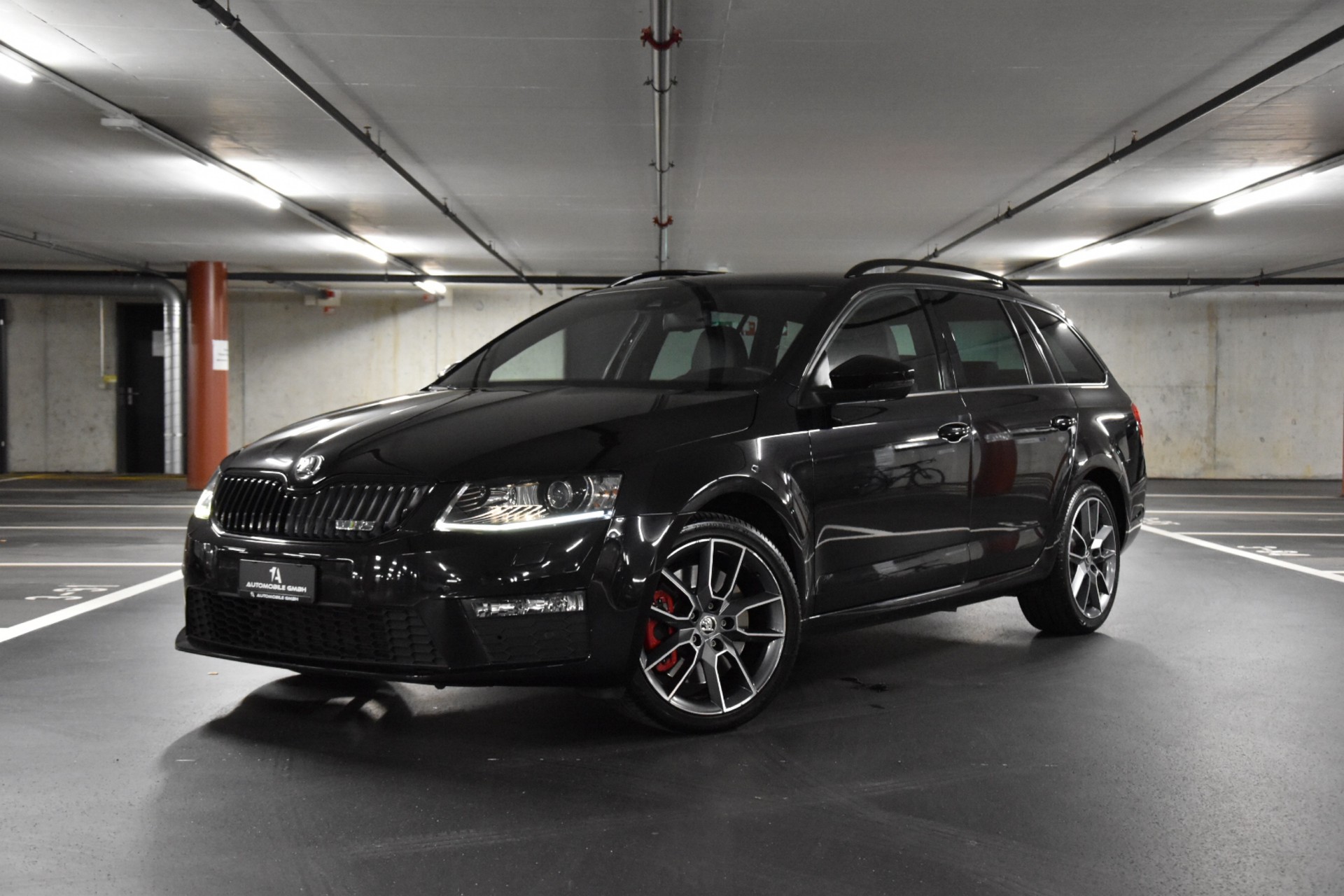 SKODA Octavia Combi 2.0 TDI RS-image-0