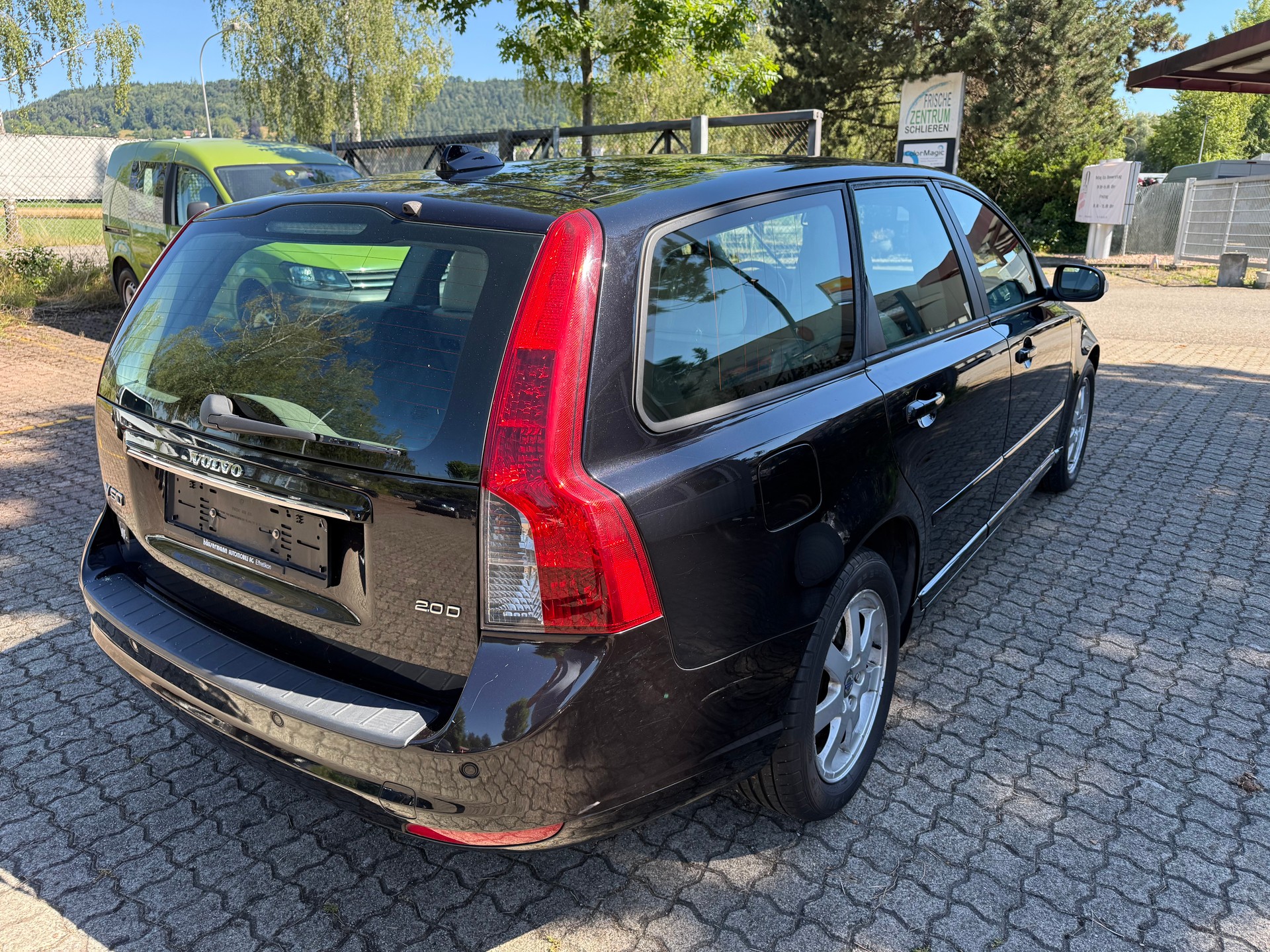 VOLVO V50 2.0D Summum-image-4