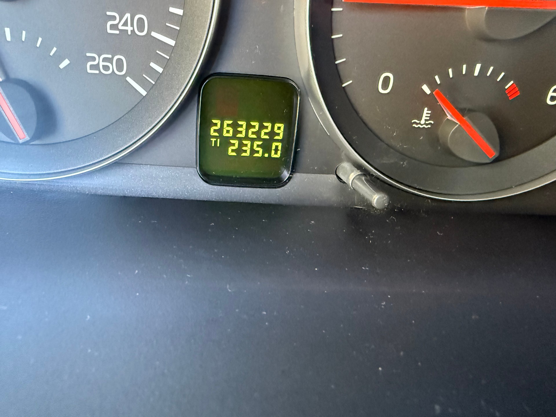 VOLVO V50 2.0D Summum-image-12