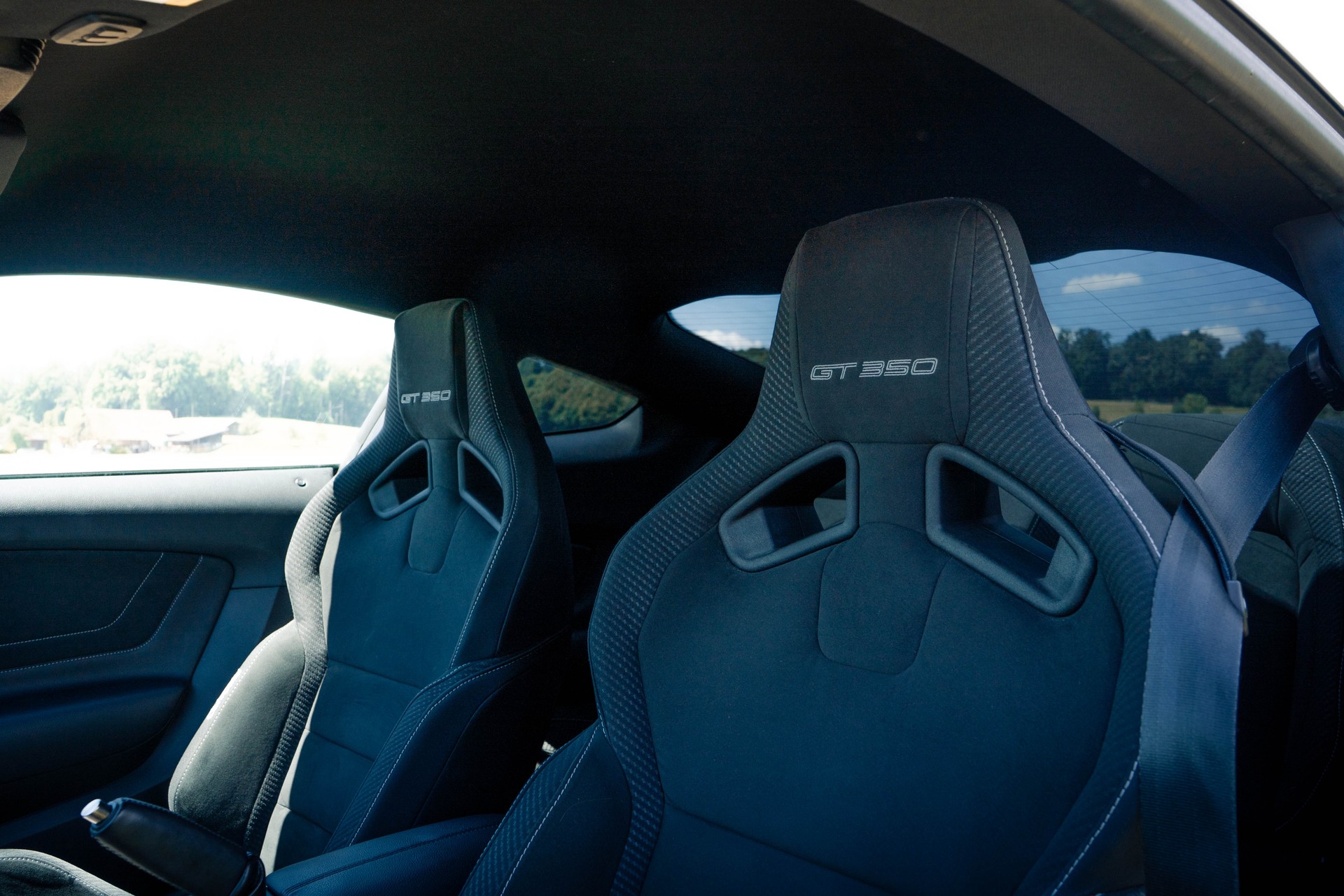 FORD Shelby GT350-image-4