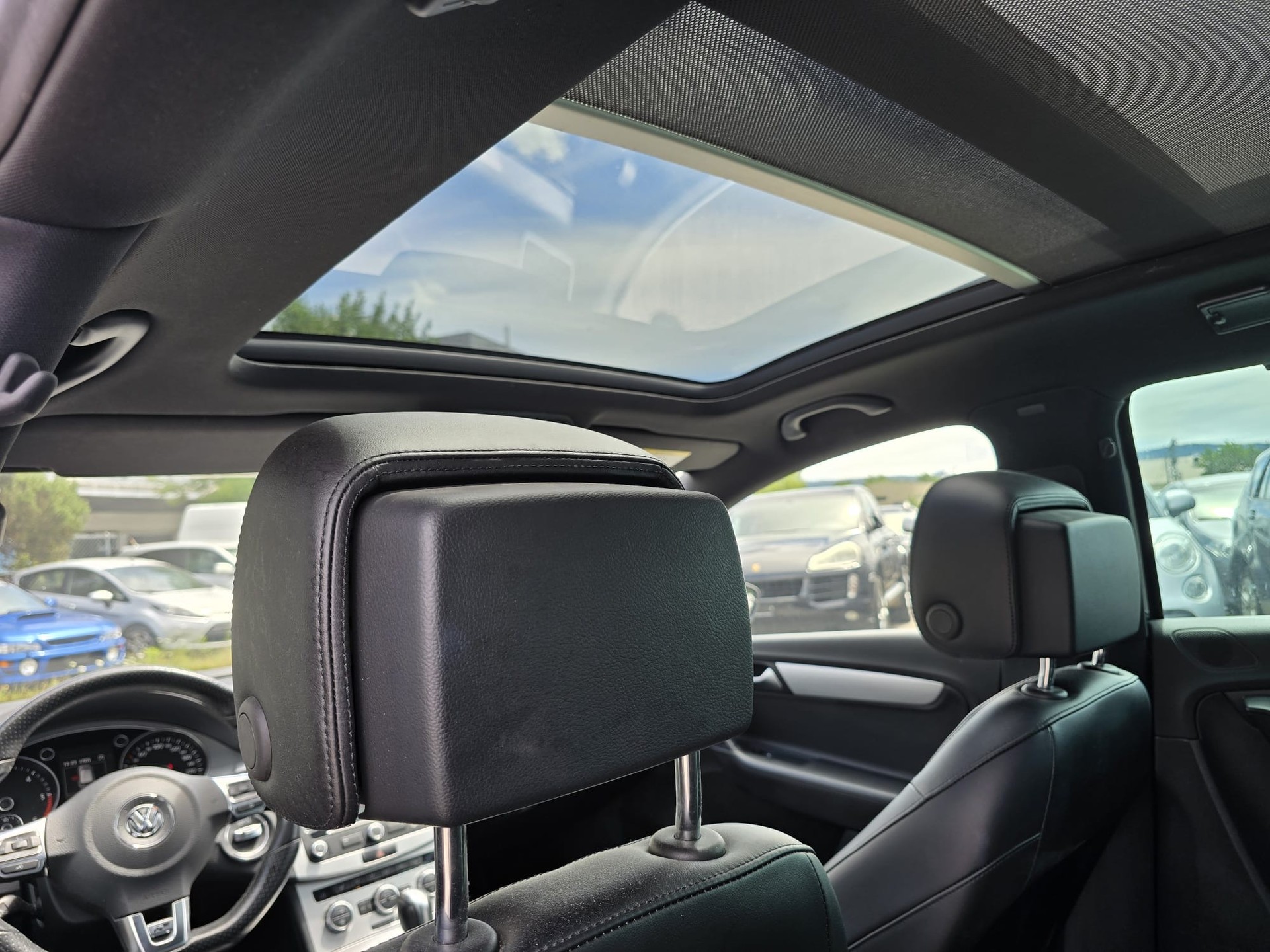 VW Passat Variant 2.0 BlueTDI R-Line Design DSG-image-15
