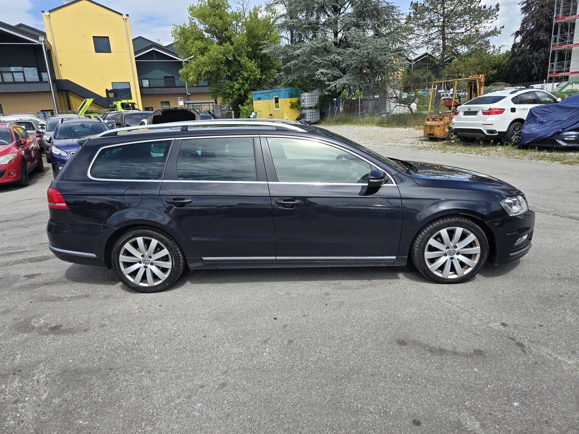 VW Passat Variant 2.0 BlueTDI R-Line Design DSG-image-7