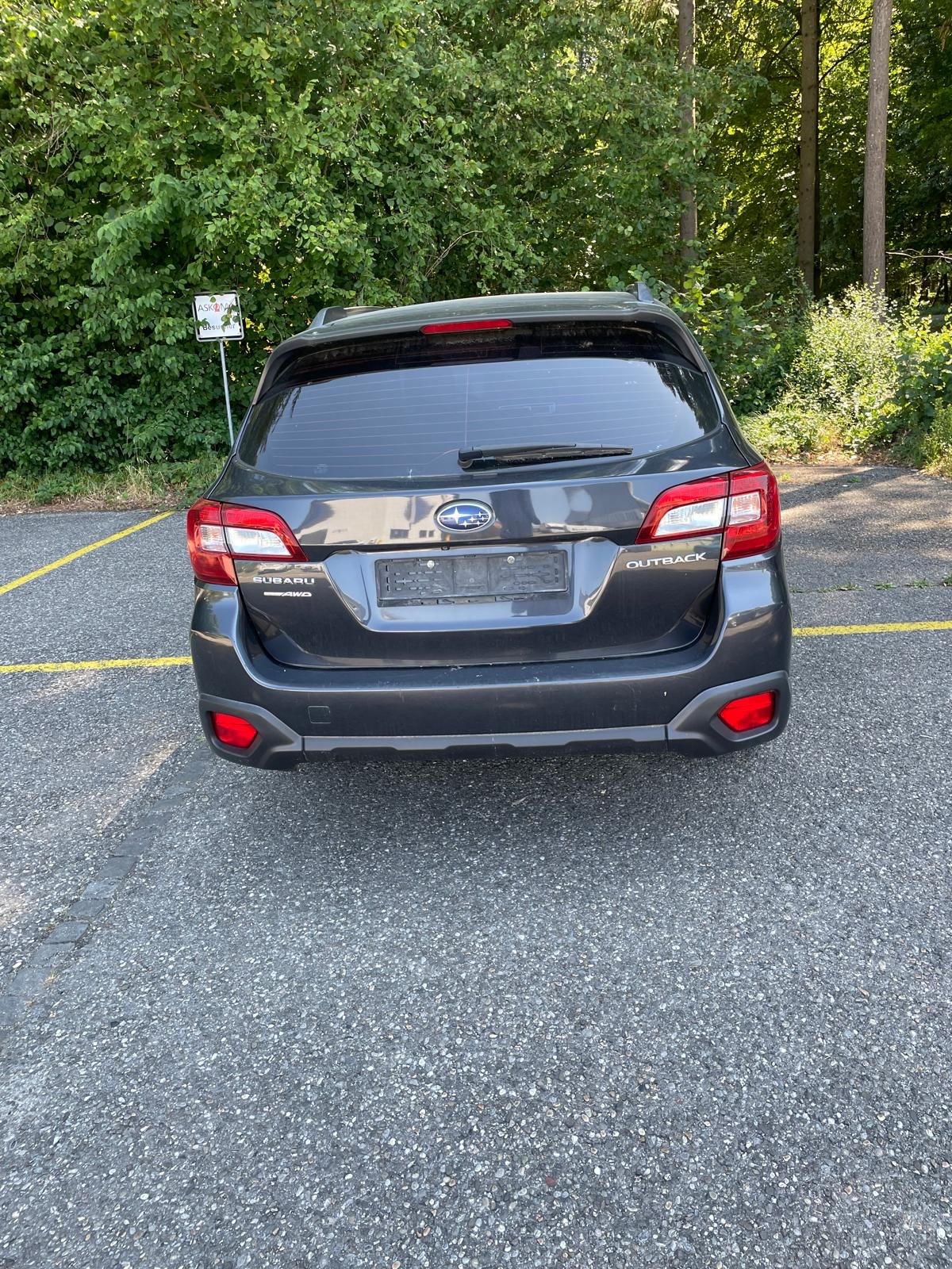 SUBARU Outback 2.5i Swiss AWD Lineartronic-image-12