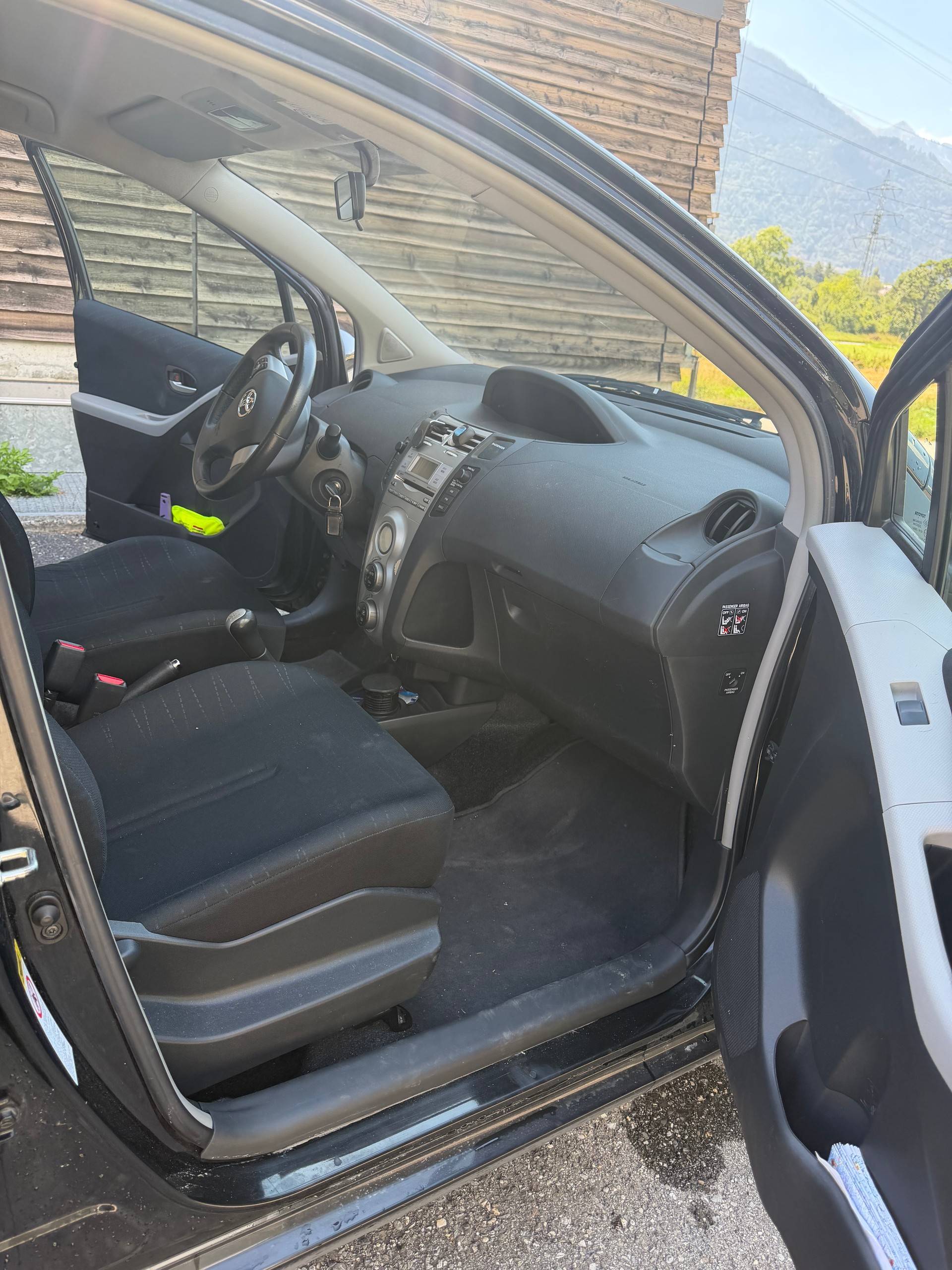 TOYOTA 1.3 16V Linea Sol-image-3