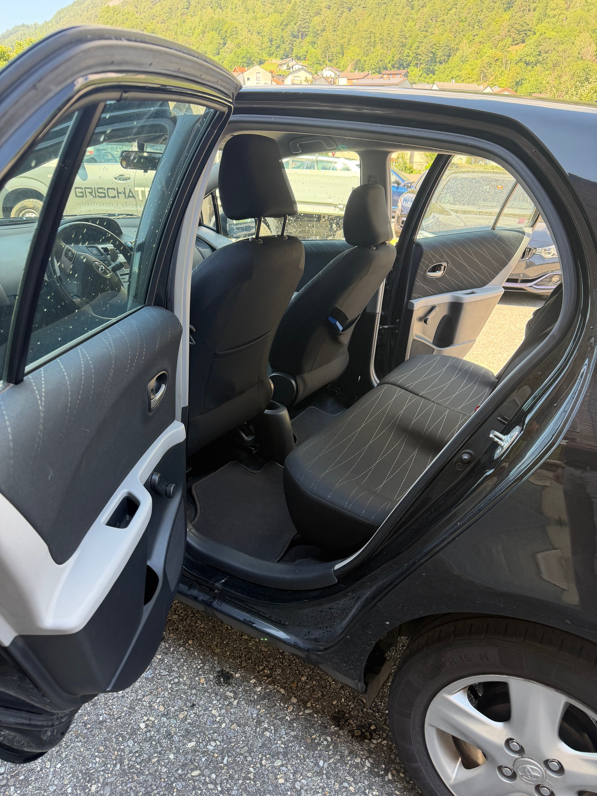 TOYOTA 1.3 16V Linea Sol-image-4