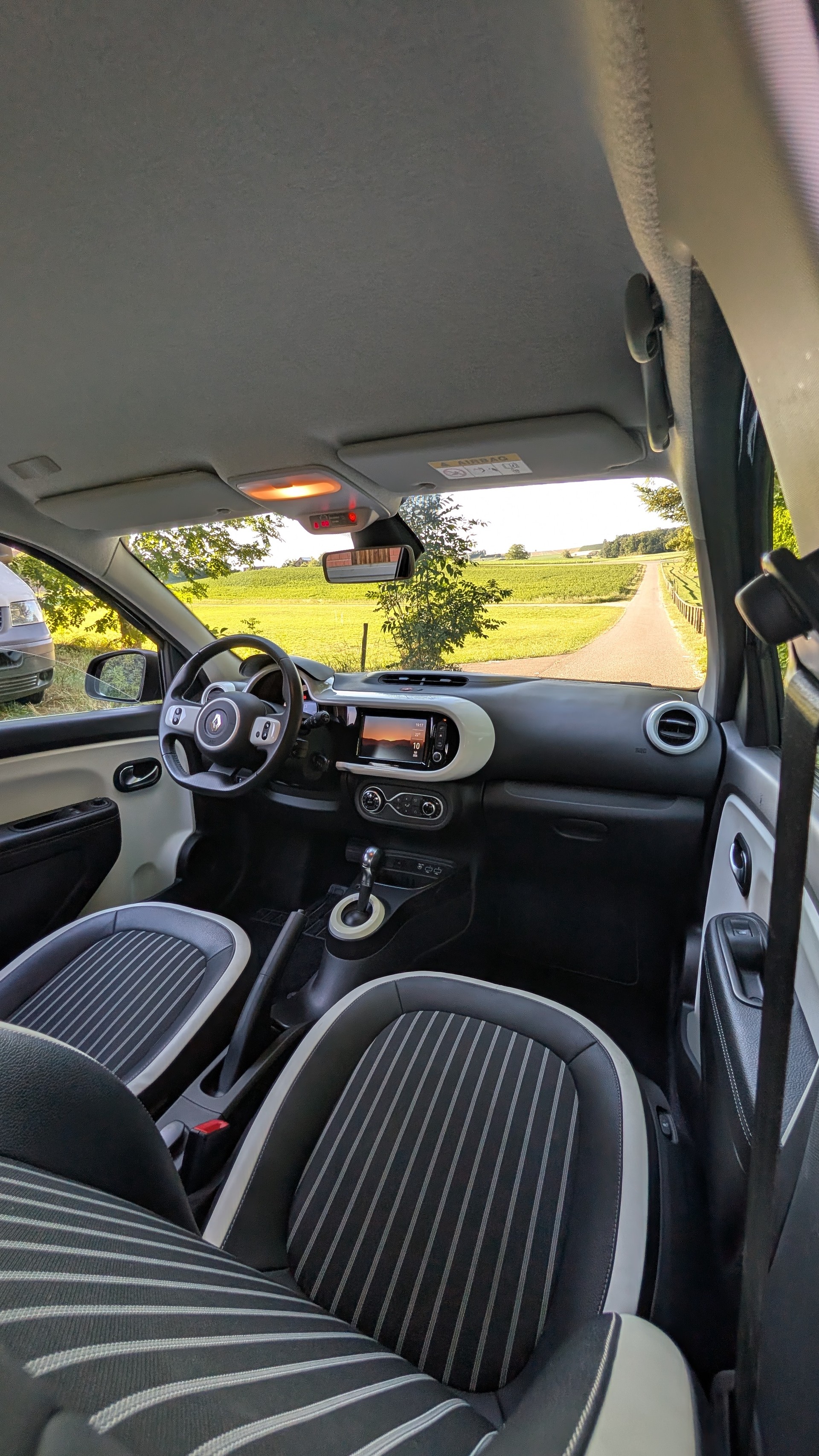 RENAULT Twingo Electric Intens-image-5