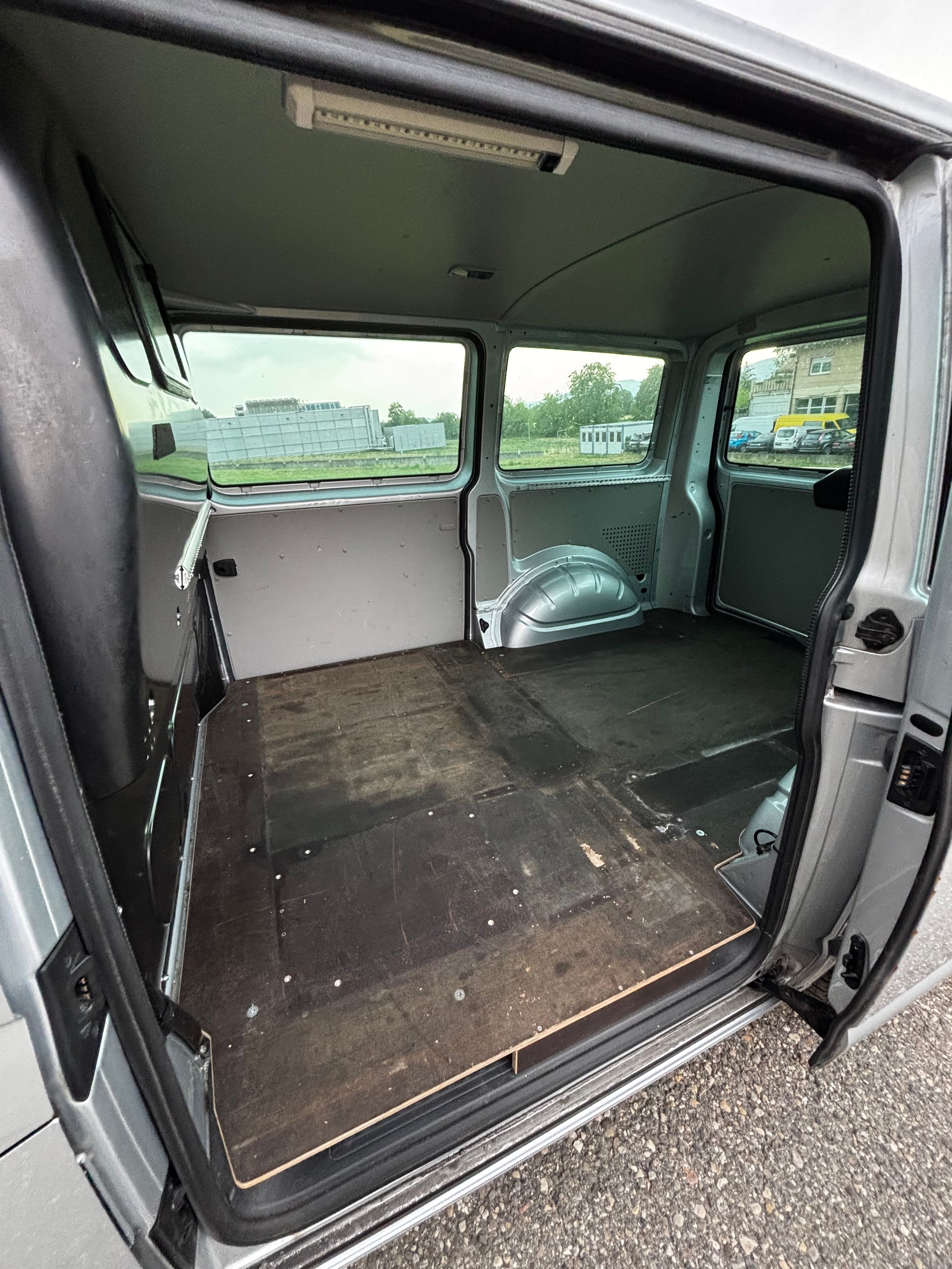 VW T6 2.0 TDI-image-13