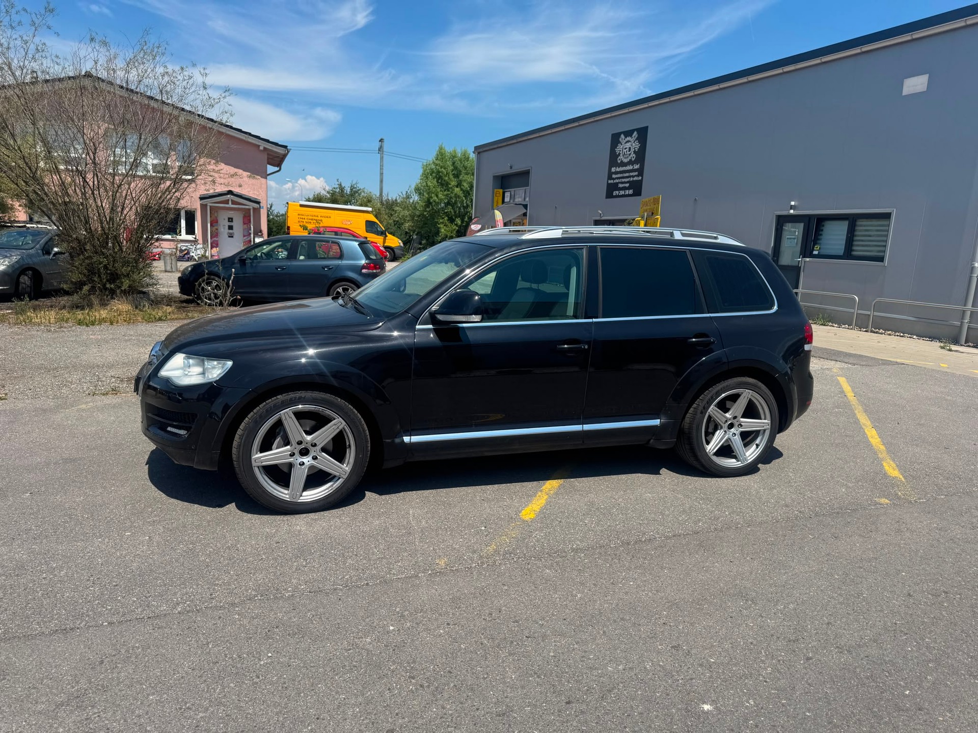 VW TOUAREG-image-1