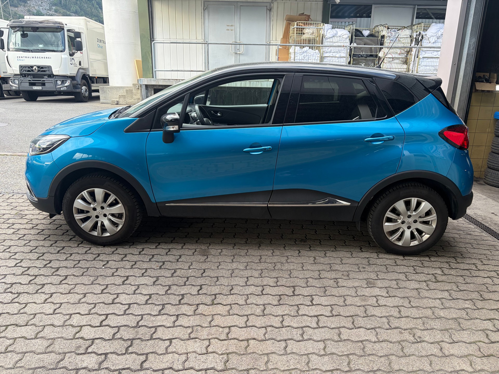RENAULT Captur 1.2 T 16V Swiss Edition EDC-image-10