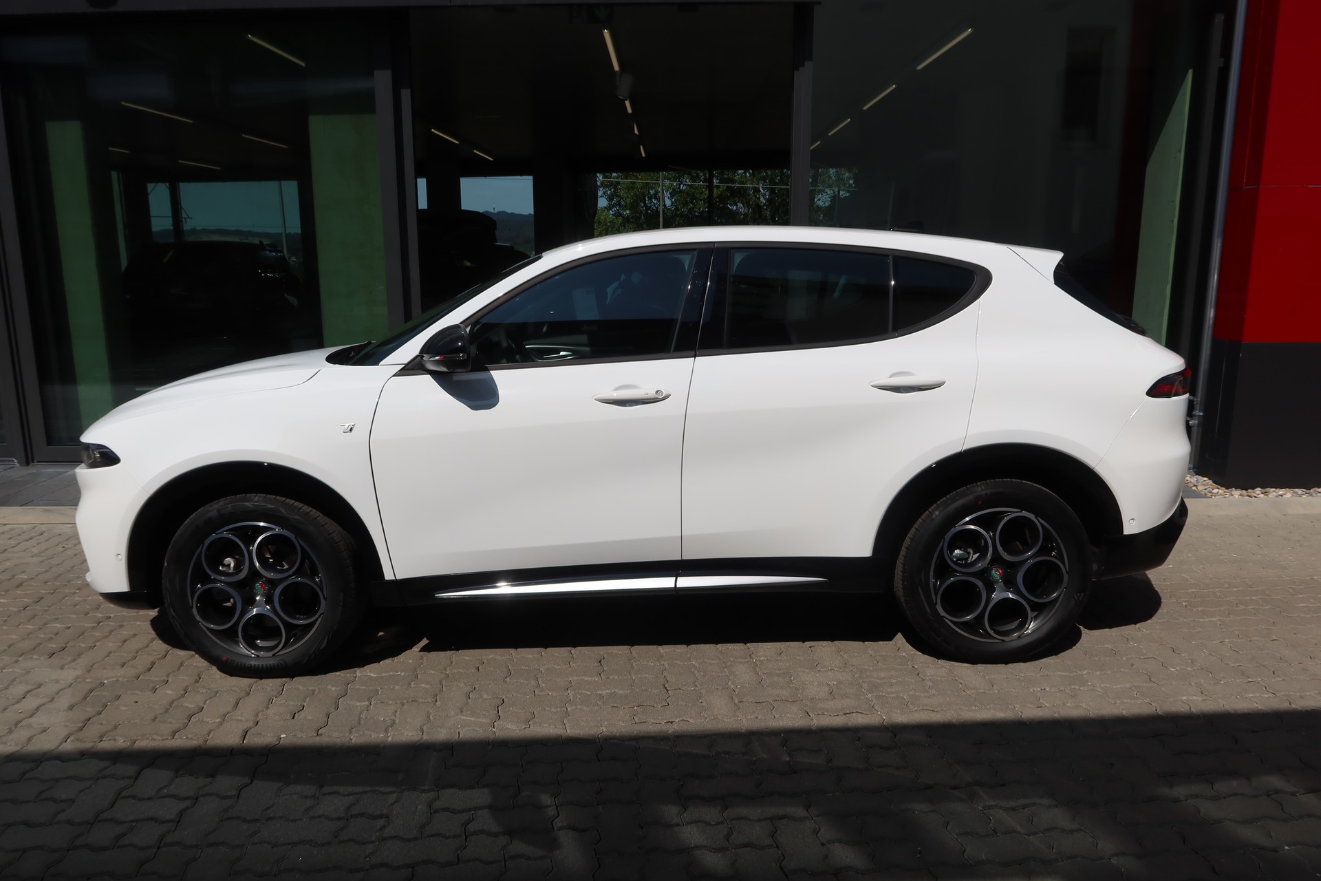 ALFA ROMEO Tonale 1.5 48V Hybrid Ti-image-2