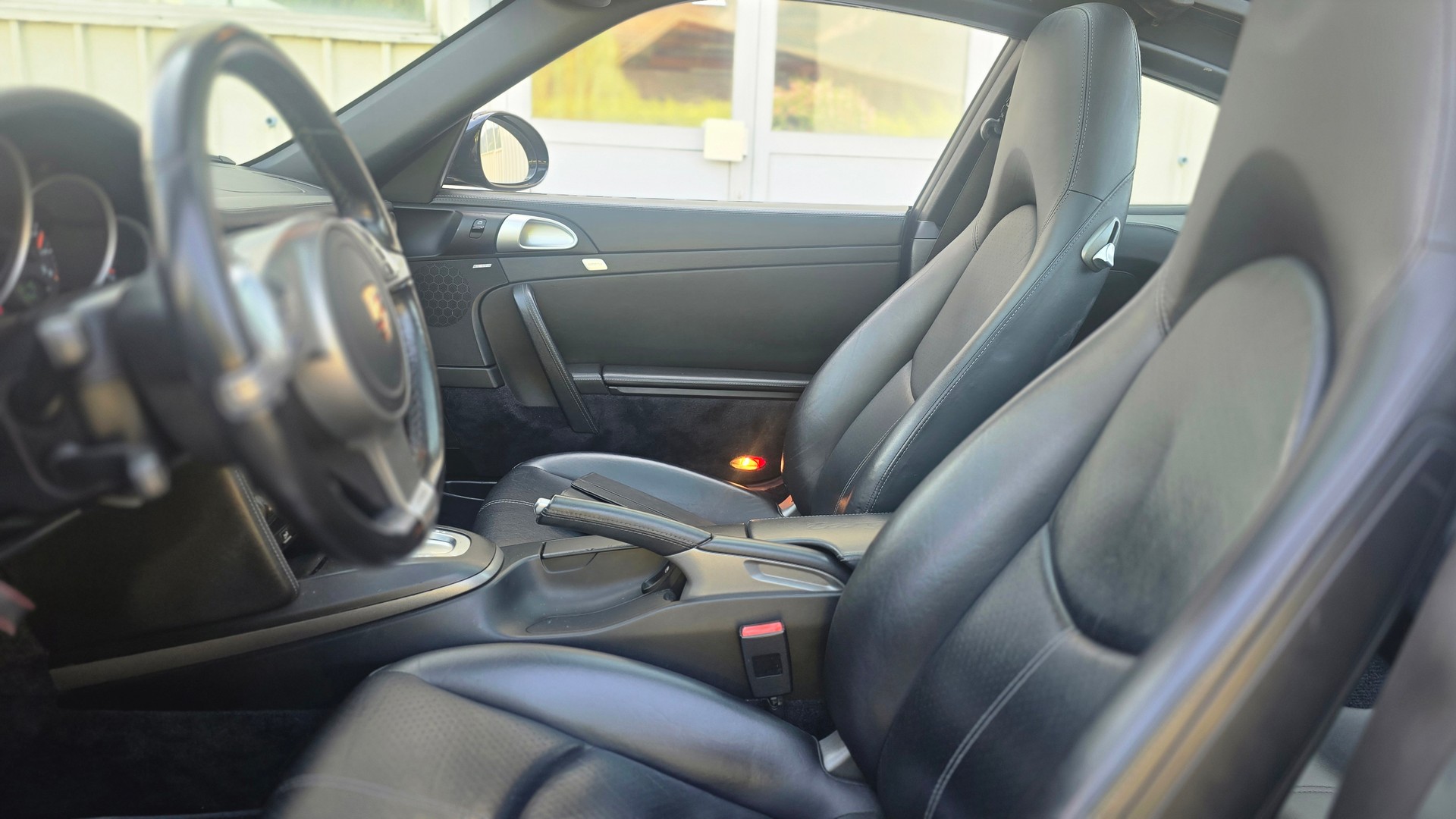 PORSCHE 911 Targa 4 PDK-image-8
