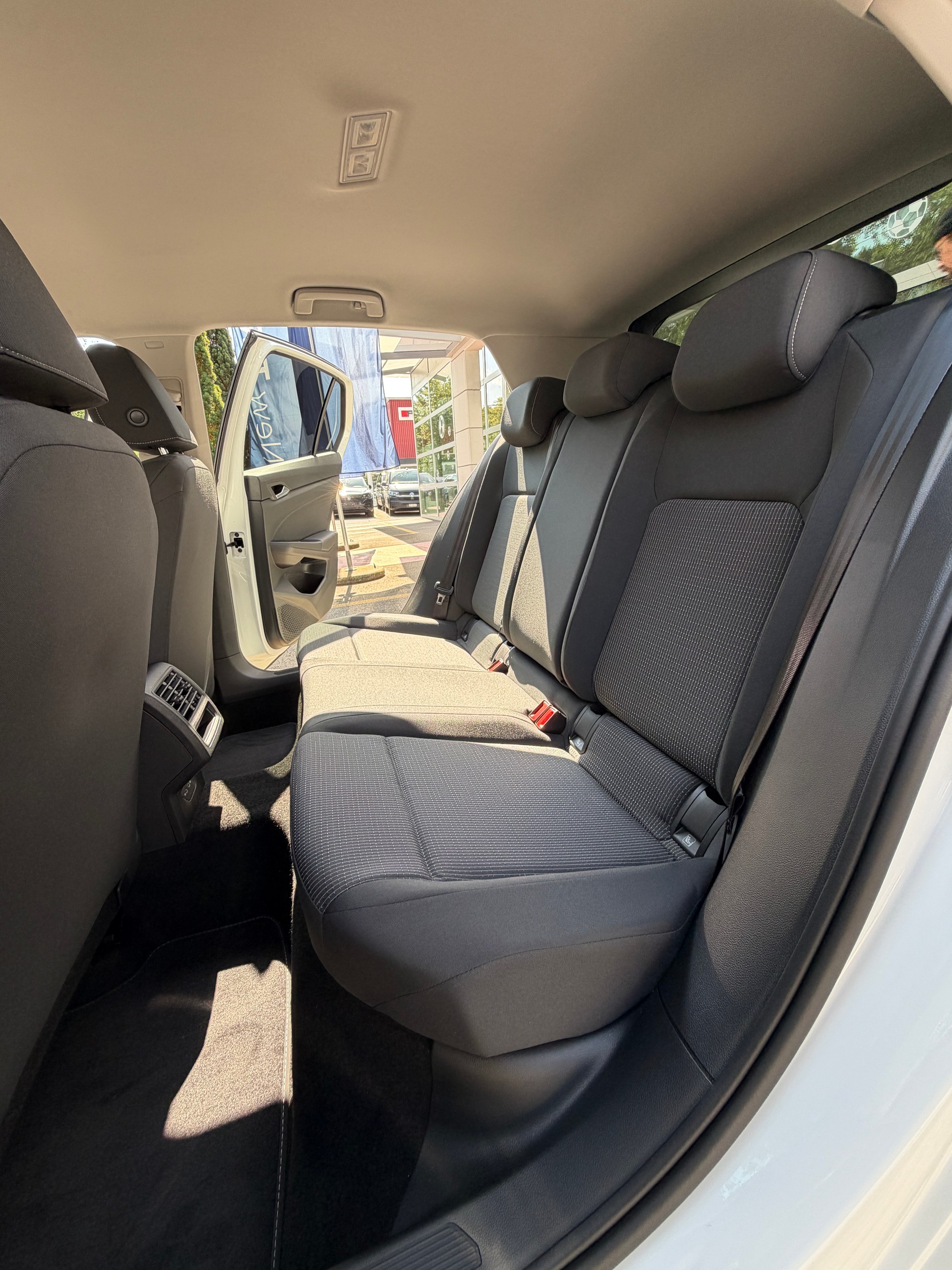 VW Golf 1.5 e TSI mHEV Value DSG-image-12