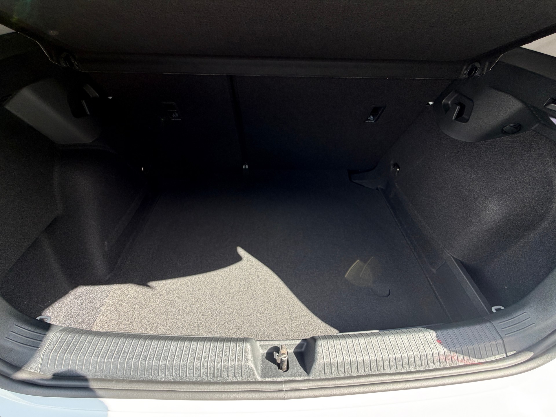 VW Golf 1.5 e TSI mHEV Value DSG-image-23