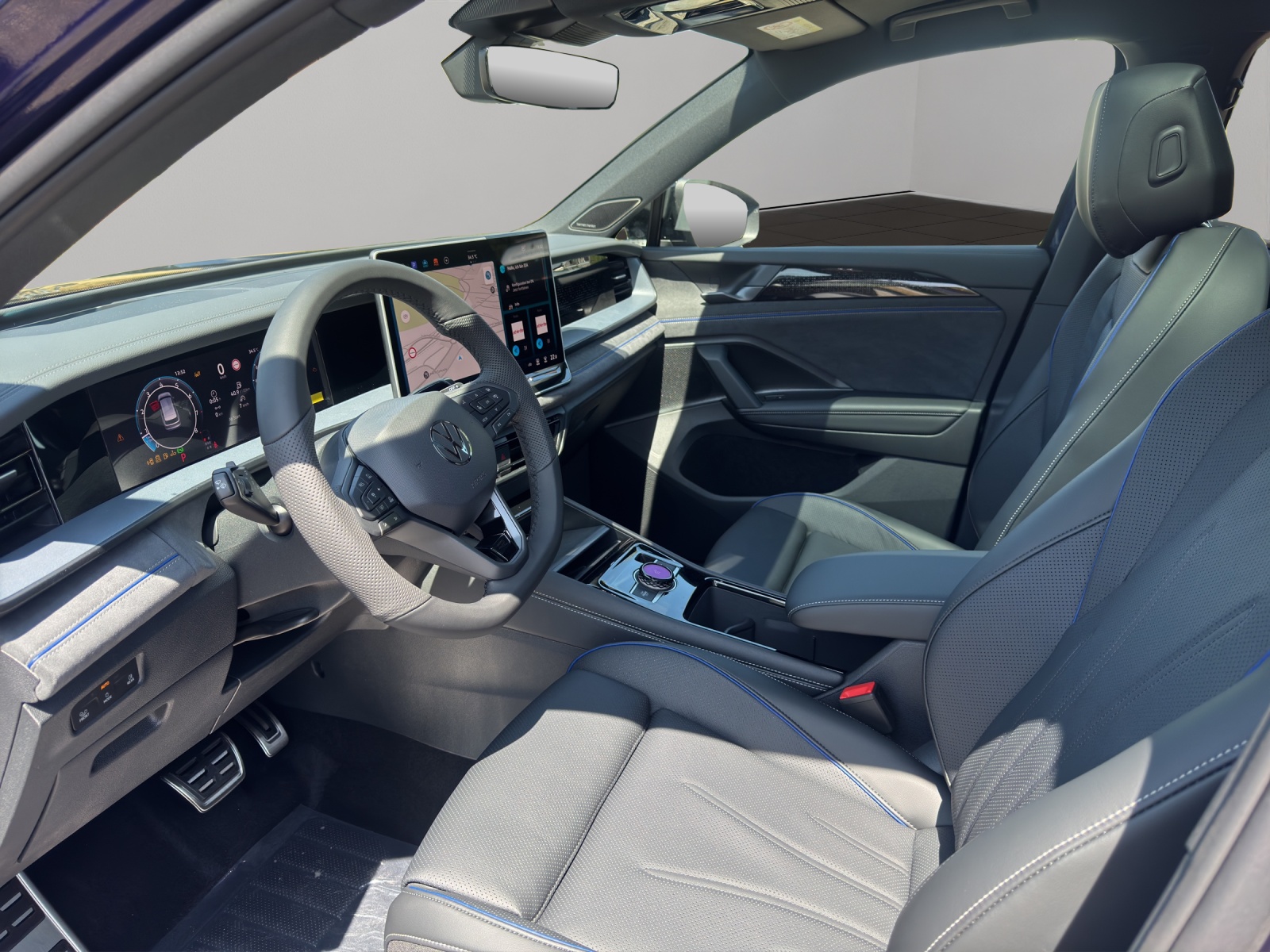 VW Tayron 2.0 TSI R-Line Plus DSG 4Motion-image-3