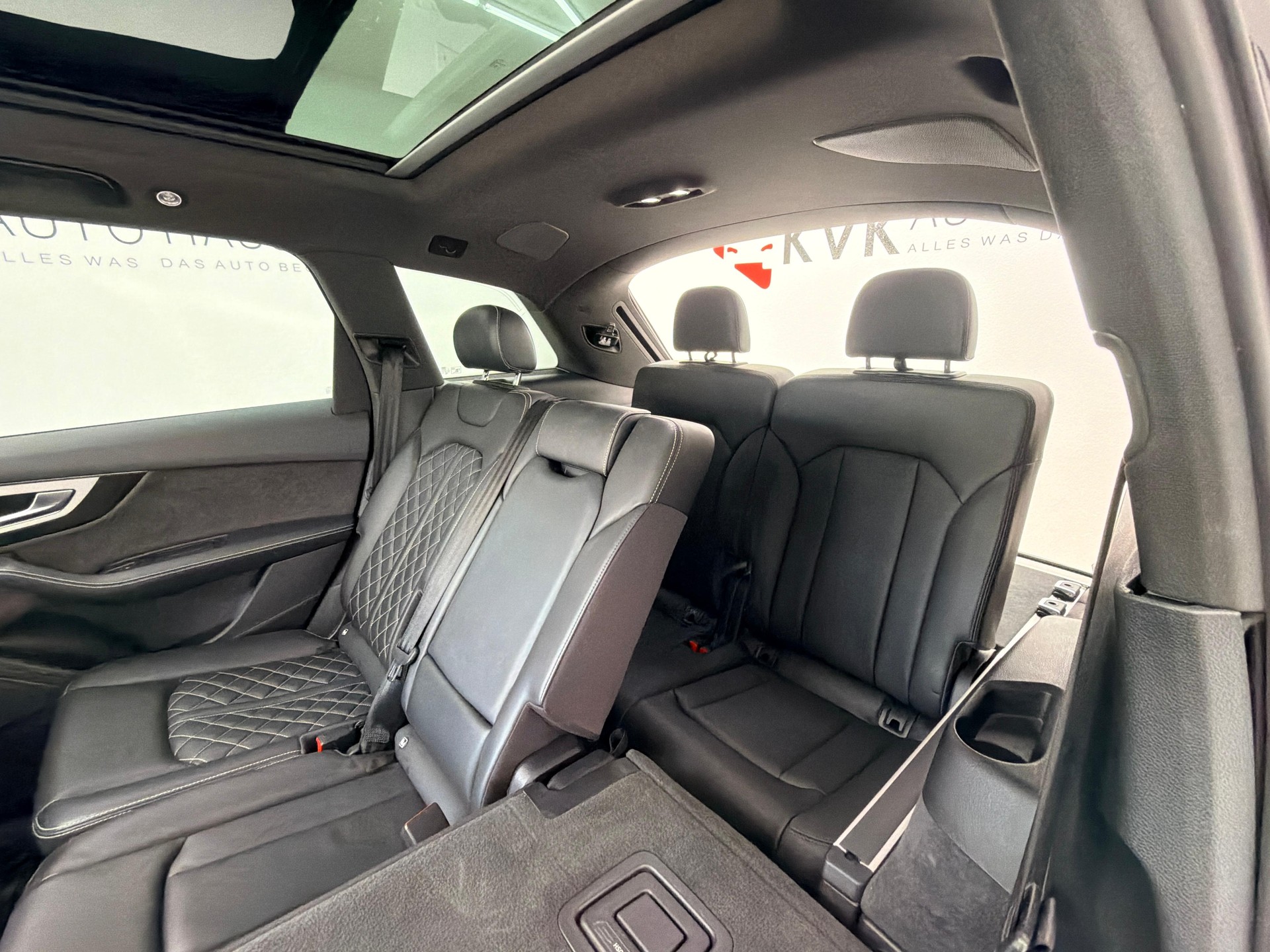 AUDI SQ7 4.0 TDI quattro tiptronic | 7 Plätze | Panorama | ABT-Felgen | Vollaustattung |-image-12
