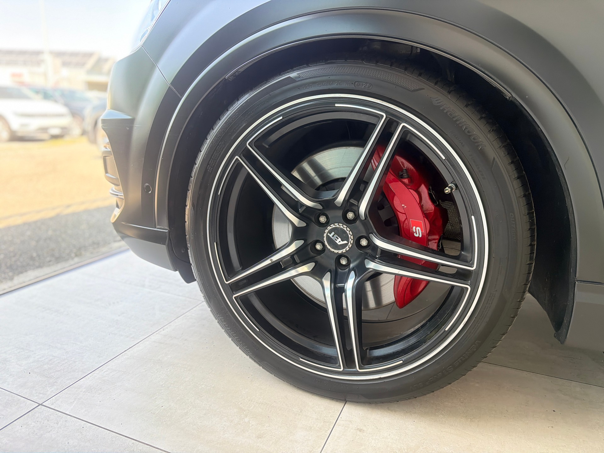 AUDI SQ7 4.0 TDI quattro tiptronic | 7 Plätze | Panorama | ABT-Felgen | Vollaustattung |-image-21