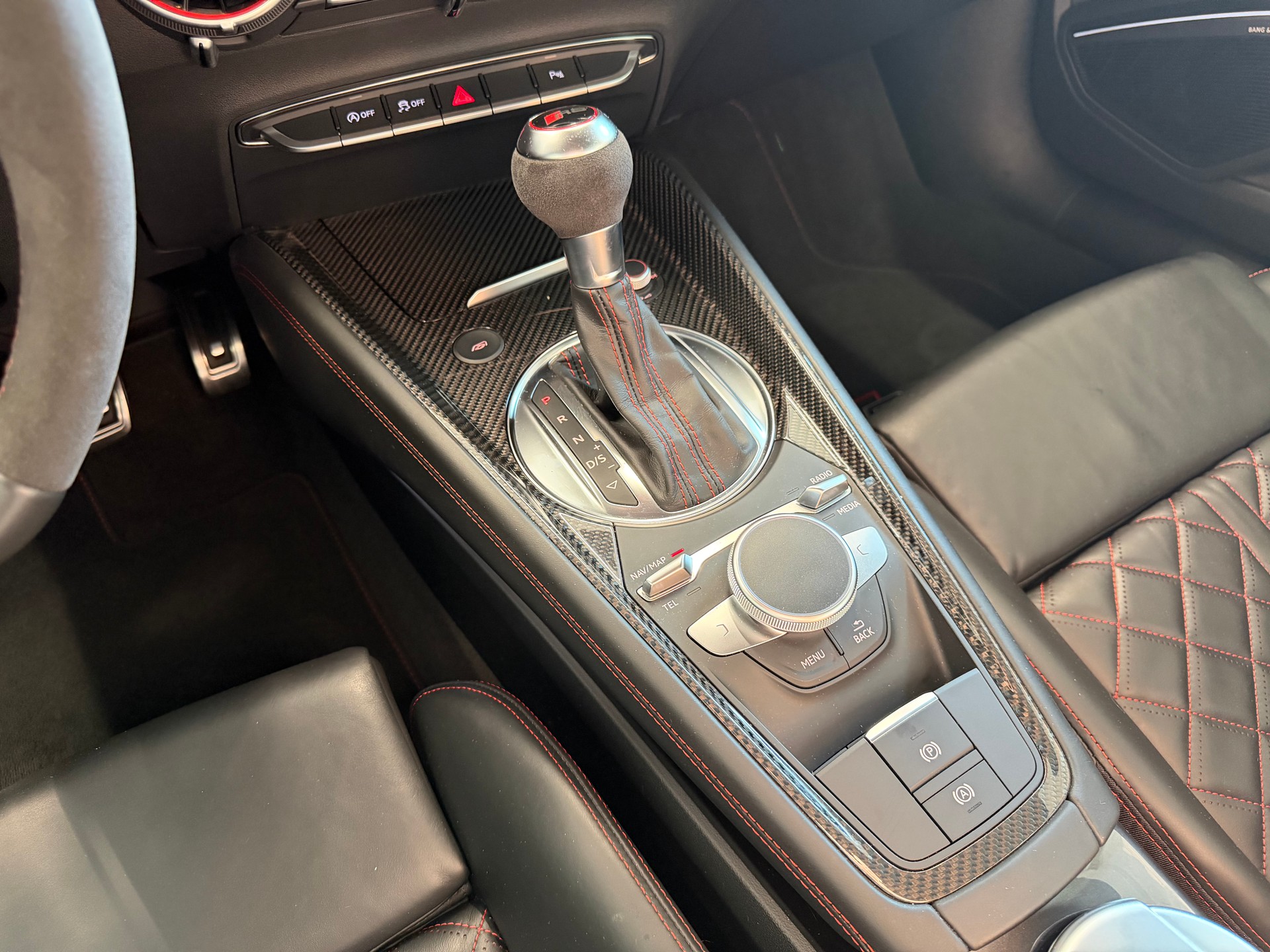 AUDI TT RS Coupé 2.5 TFSI quattro S-tronic-image-9