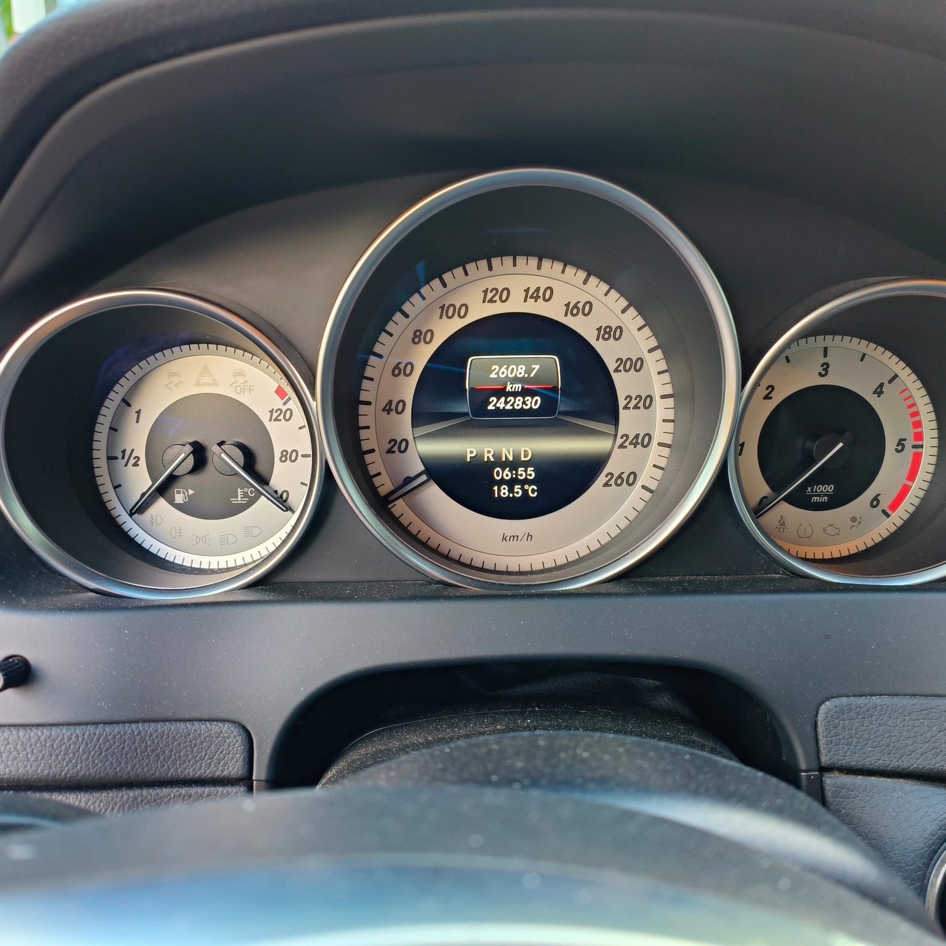 MERCEDES-BENZ C 300 CDI BlueEF Avantgarde 4m-image-4