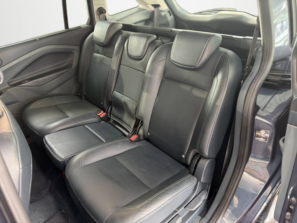 FORD Grand C-Max 2.0 TDCi 140 Titanium-image-12
