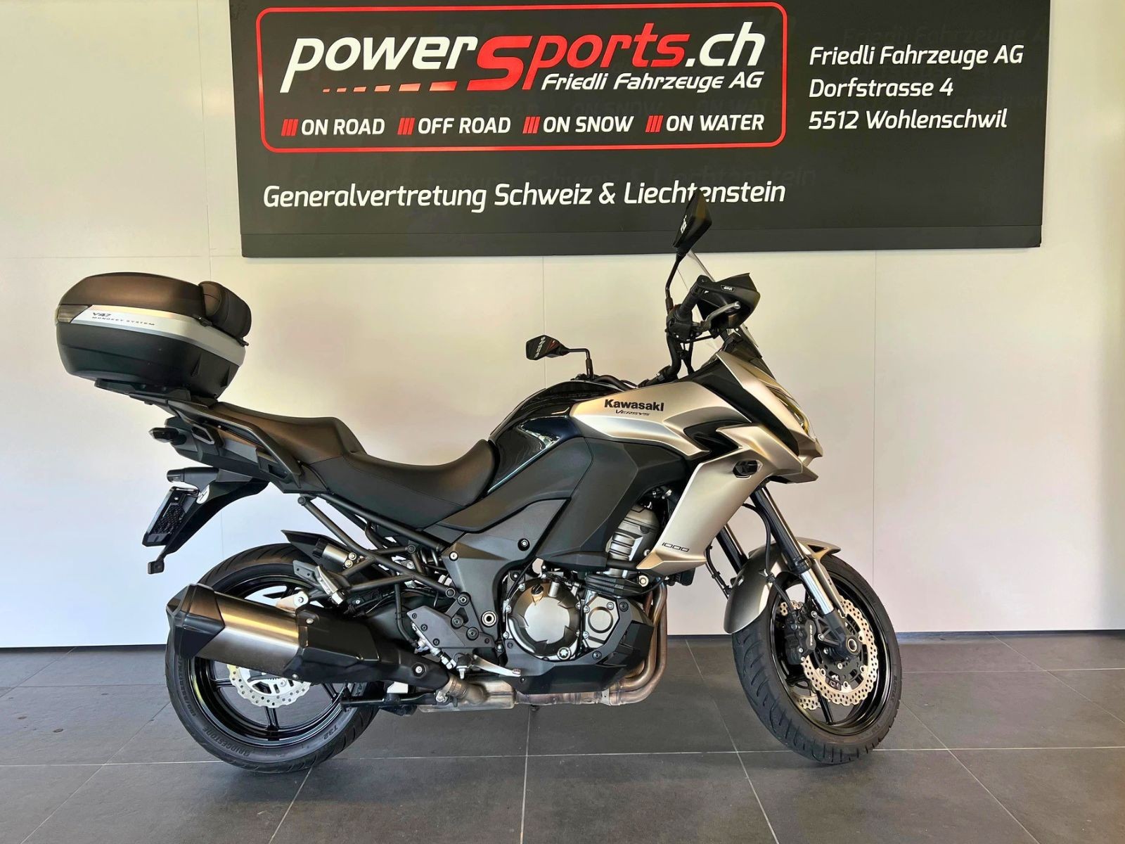KAWASAKI Versys 1000-showroom-element-1