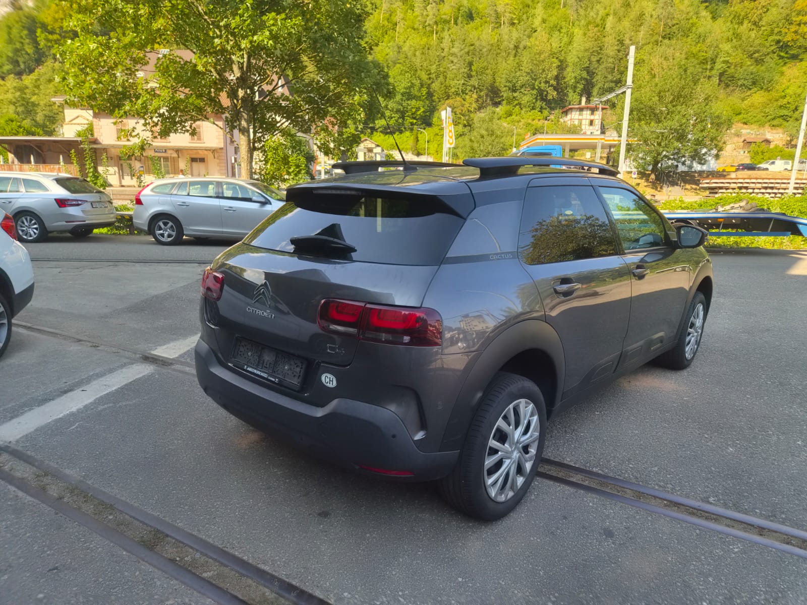 CITROEN C4 Cactus 1.5 Blue HDi Shine EAT6-image-2
