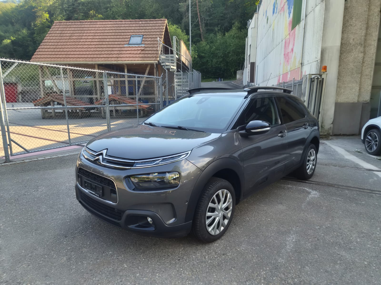 CITROEN C4 Cactus 1.5 Blue HDi Shine EAT6-image-0