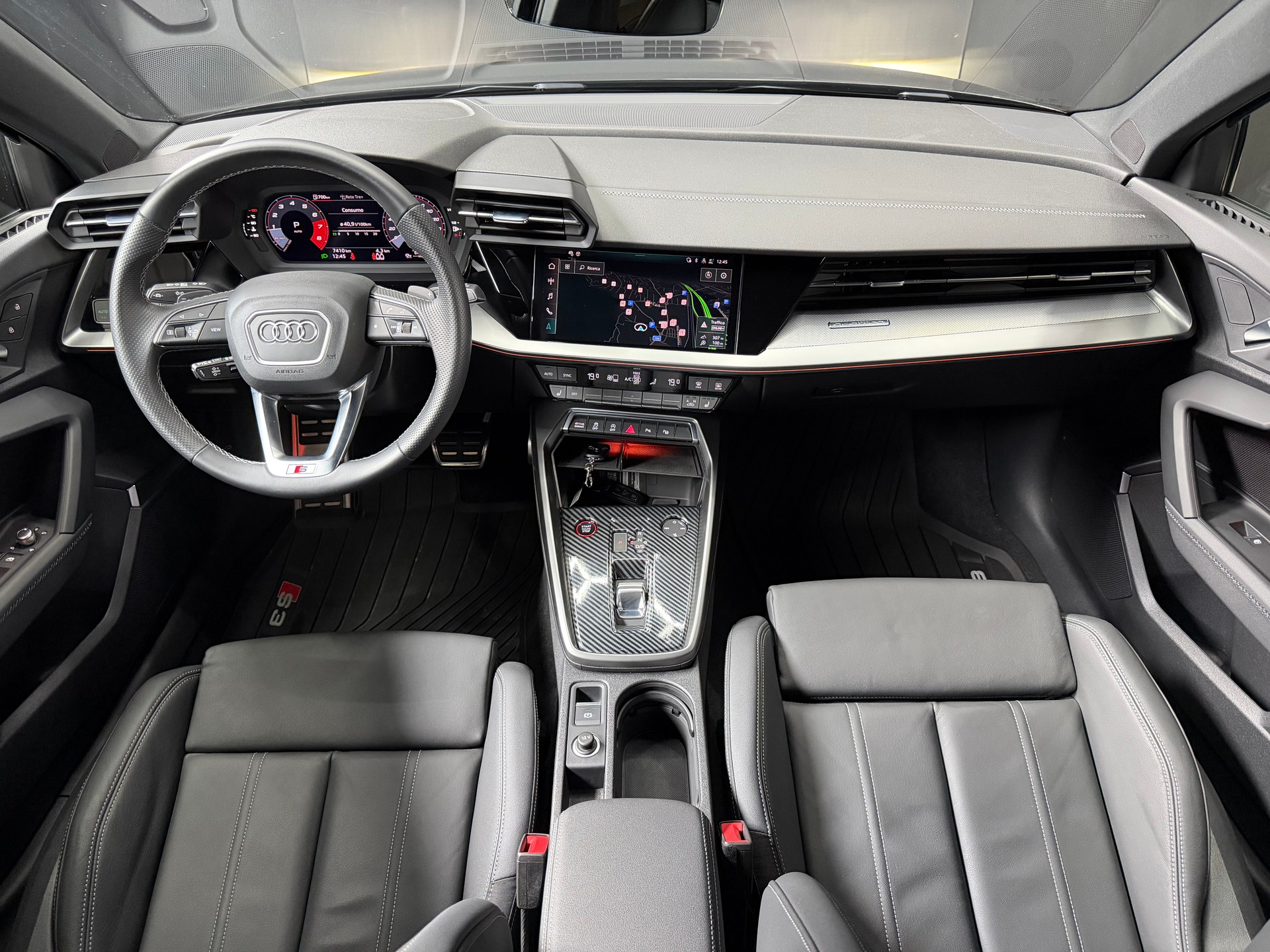 AUDI S3 Sportback 2.0 TFSI quattro S-tronic-image-9