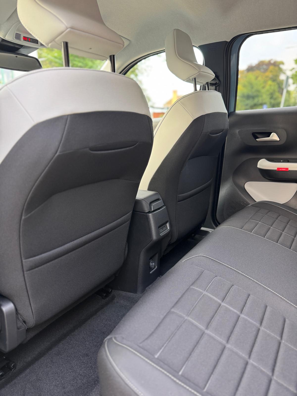 CITROEN e-C3 44kWh Max-image-12