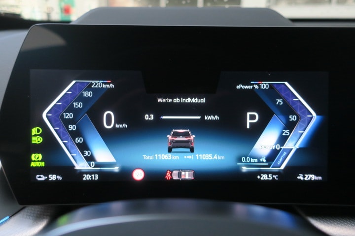 BMW iX1 xDrive 30 M Sport-image-9