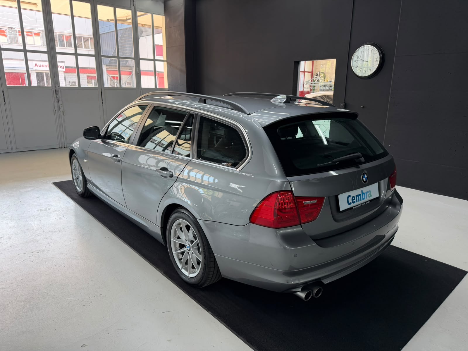 BMW 325i Touring more4you Steptronic-image-10