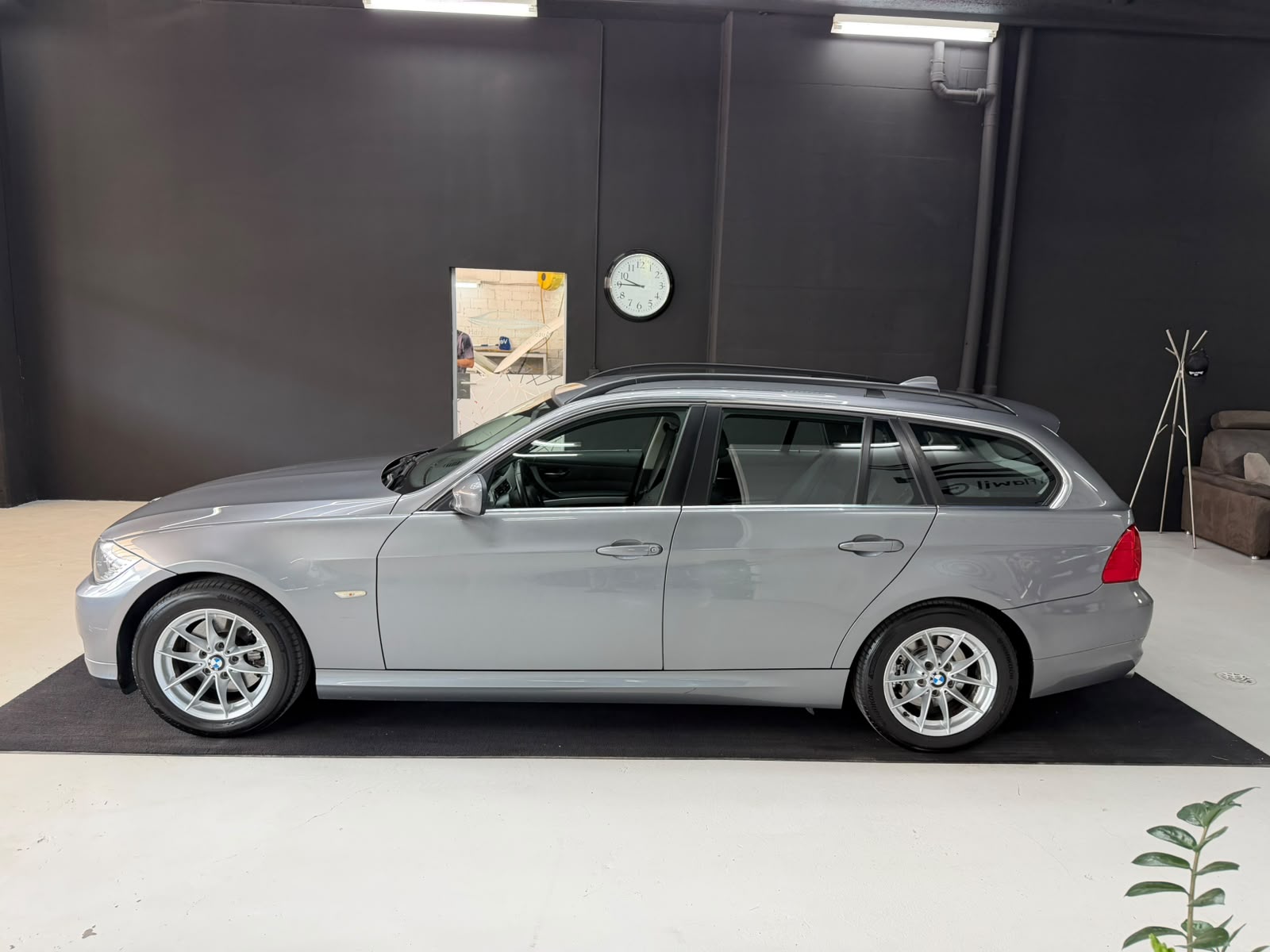 BMW 325i Touring more4you Steptronic-image-3