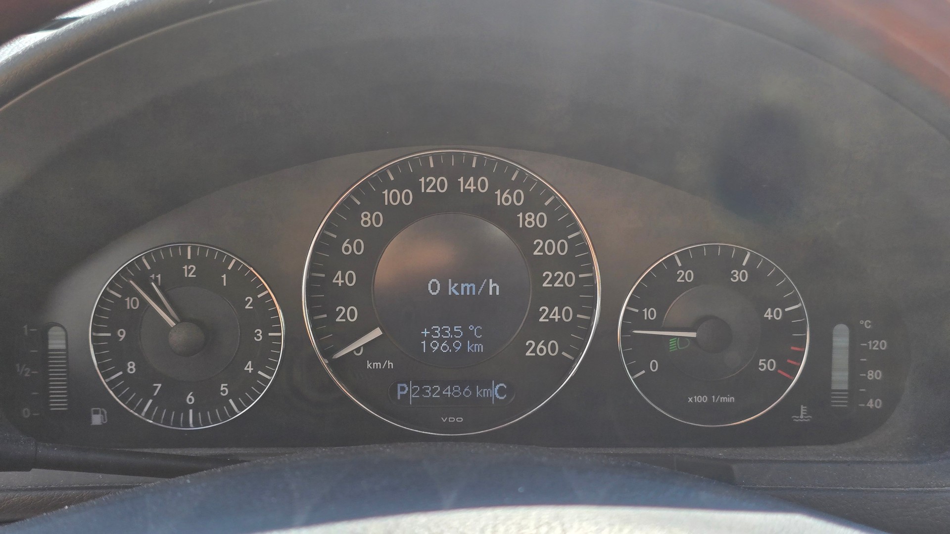 MERCEDES-BENZ E 320 CDI Elégance Automatic-image-14