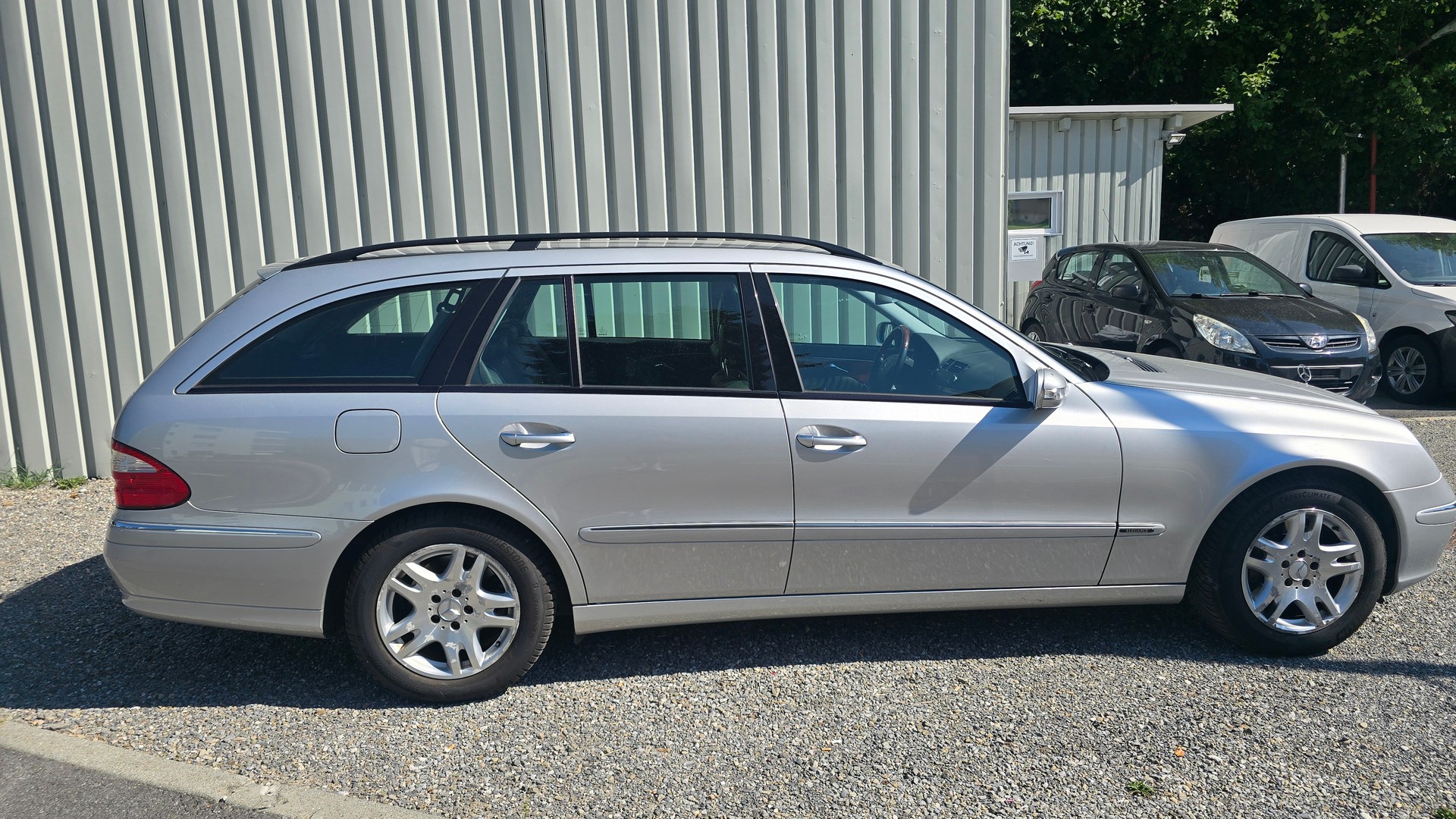 MERCEDES-BENZ E 320 CDI Elégance Automatic-image-3