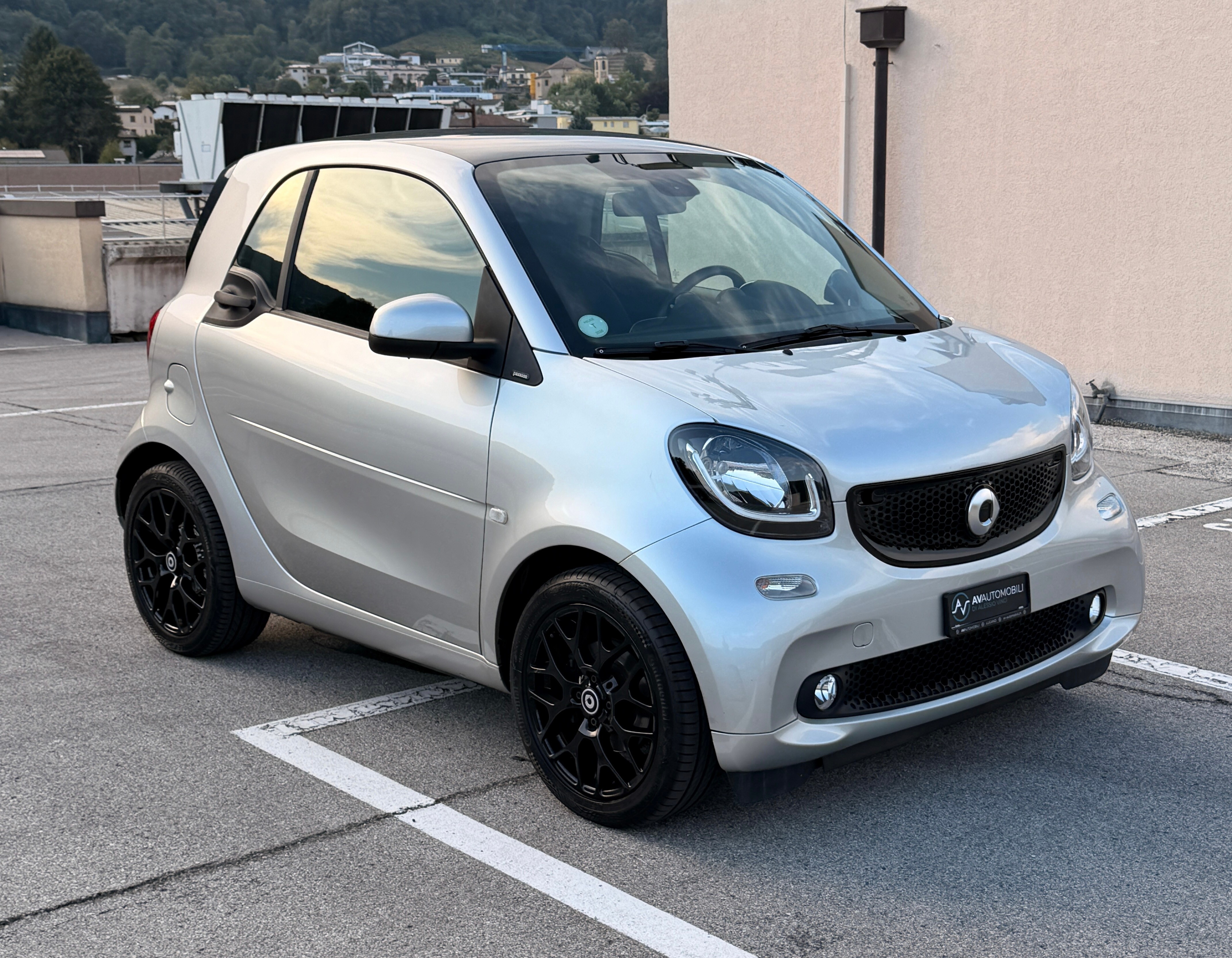 Car photo