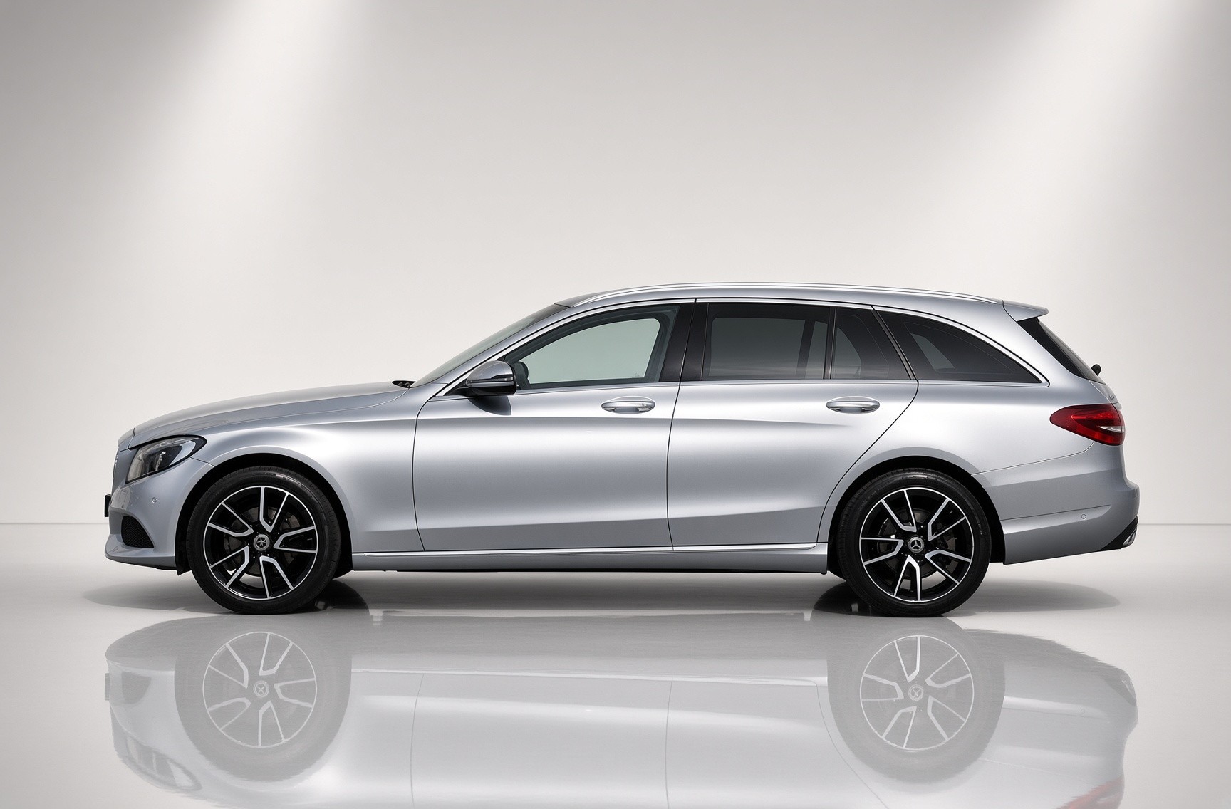 MERCEDES-BENZ C 200 Avantgarde 7G-Tronic-image-1
