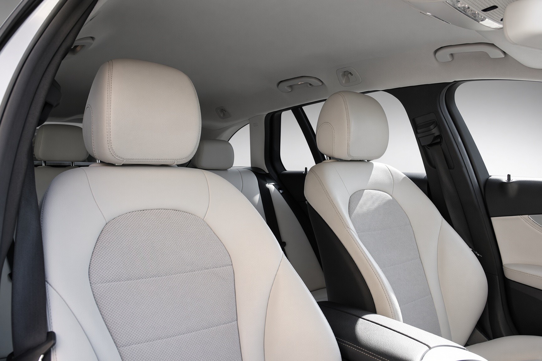 MERCEDES-BENZ C 200 Avantgarde 7G-Tronic-image-14