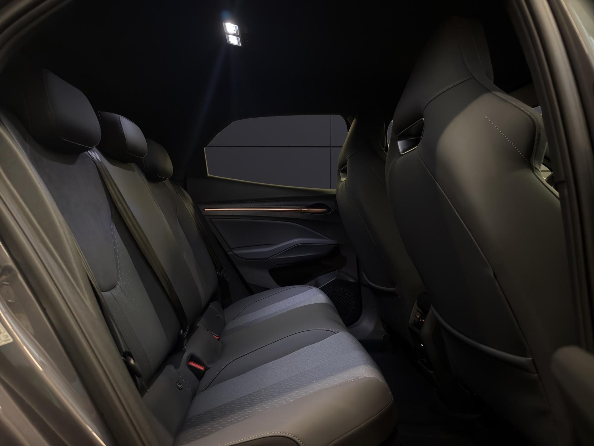 CUPRA 52 kWh Dynamic Plus-image-13