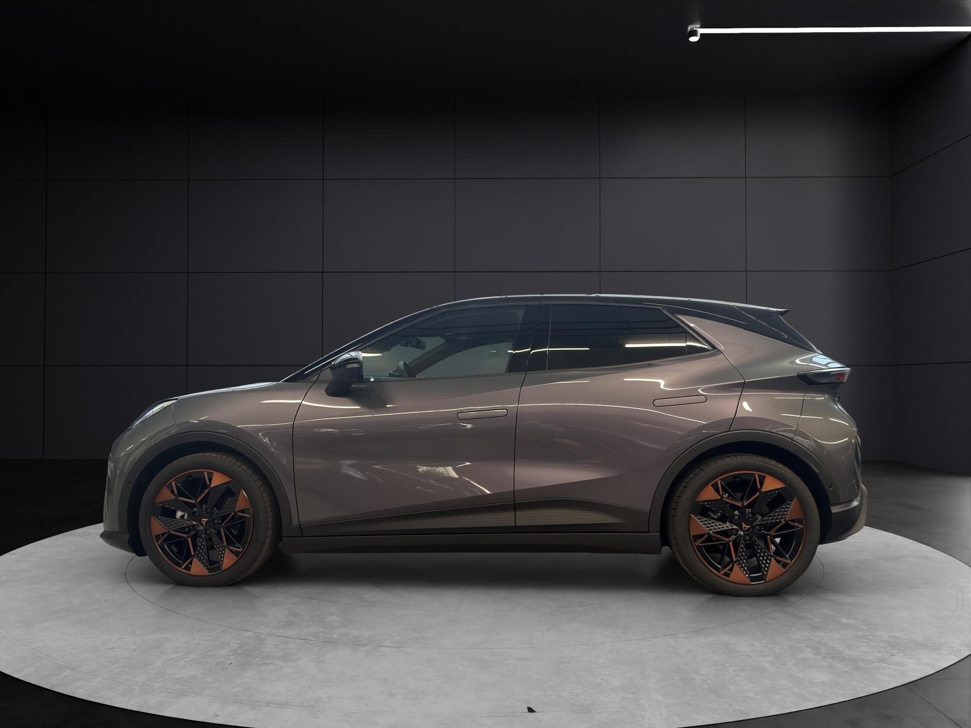 CUPRA 52 kWh Dynamic Plus-image-1