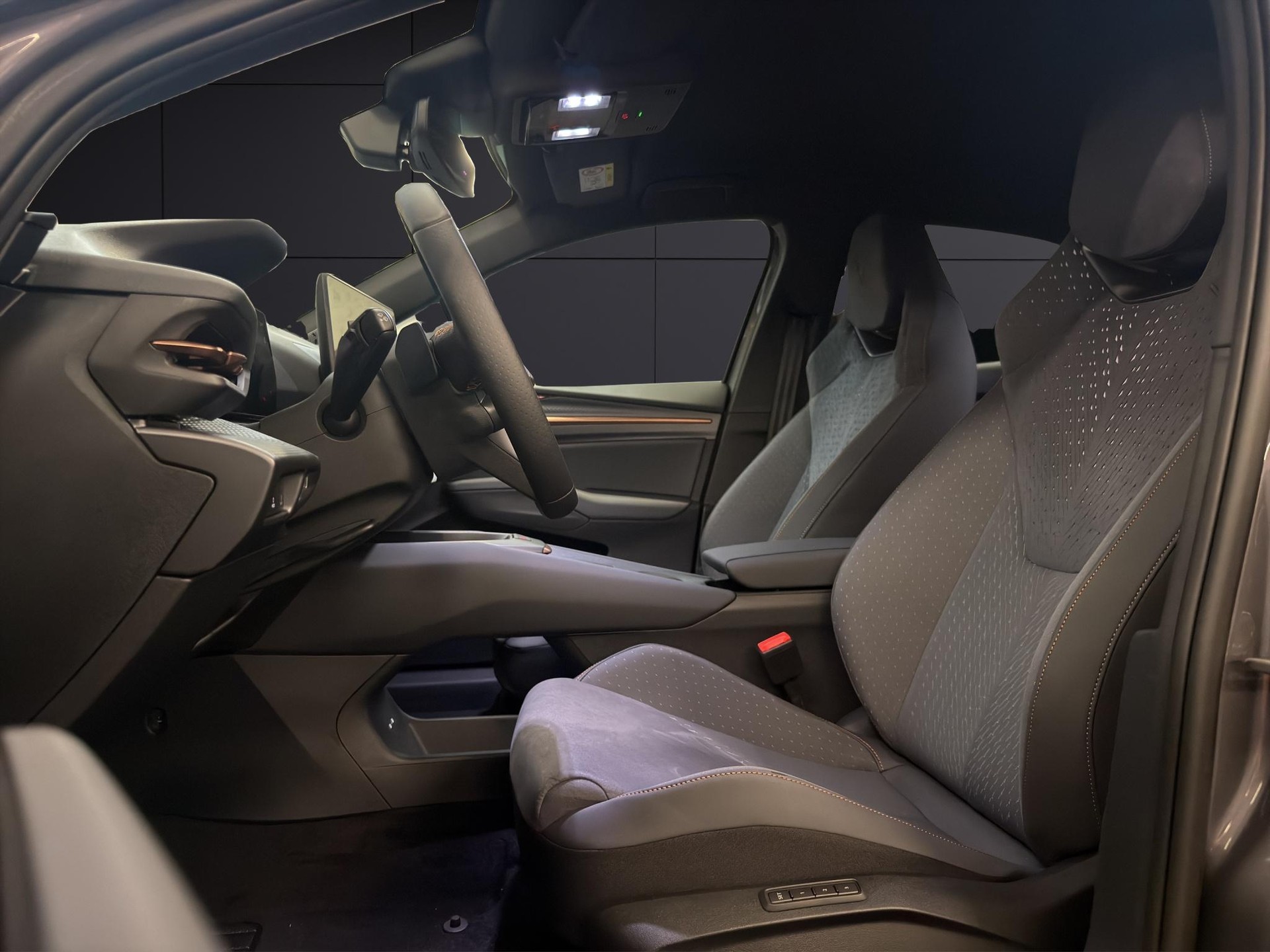 CUPRA 52 kWh Dynamic Plus-image-8