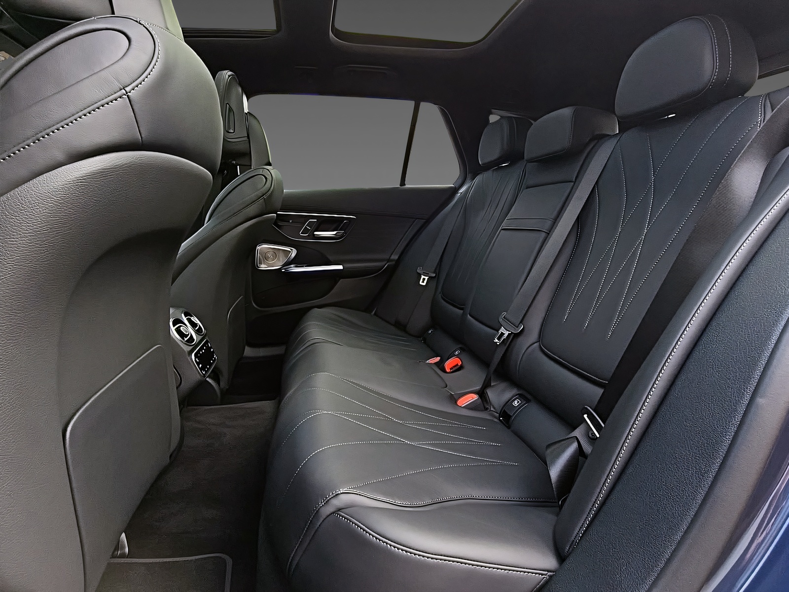 MERCEDES-BENZ C 220 d 4Matic T-Modell Swiss Star-image-10