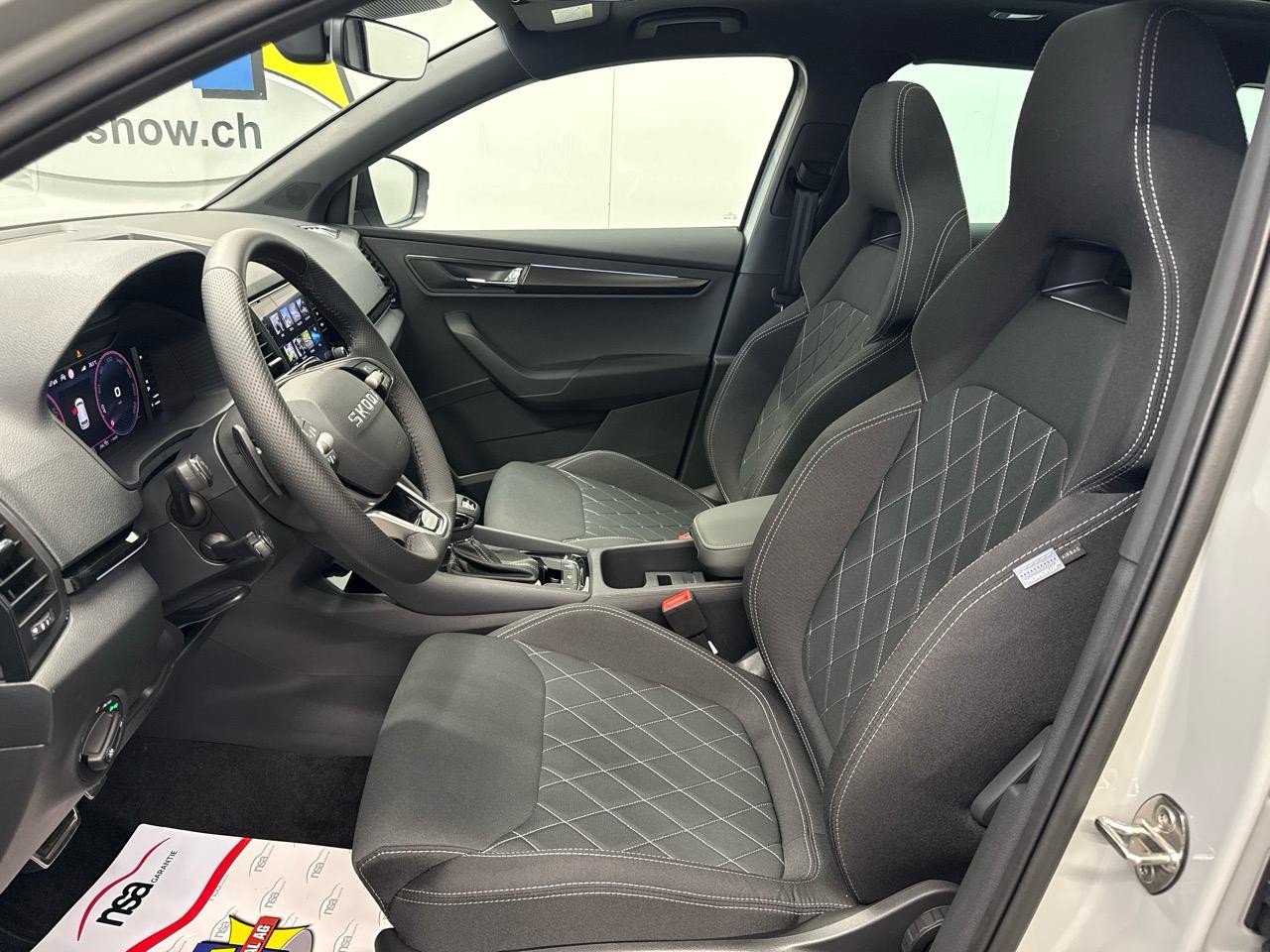 SKODA Karoq 2.0 TSI SportLine 4x4 DSG-image-3