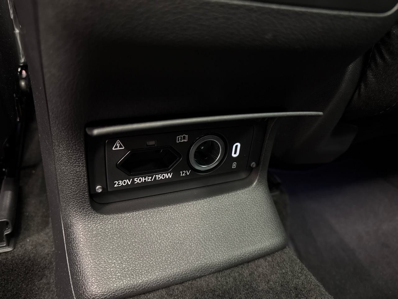 SKODA Karoq 2.0 TSI SportLine 4x4 DSG-image-12