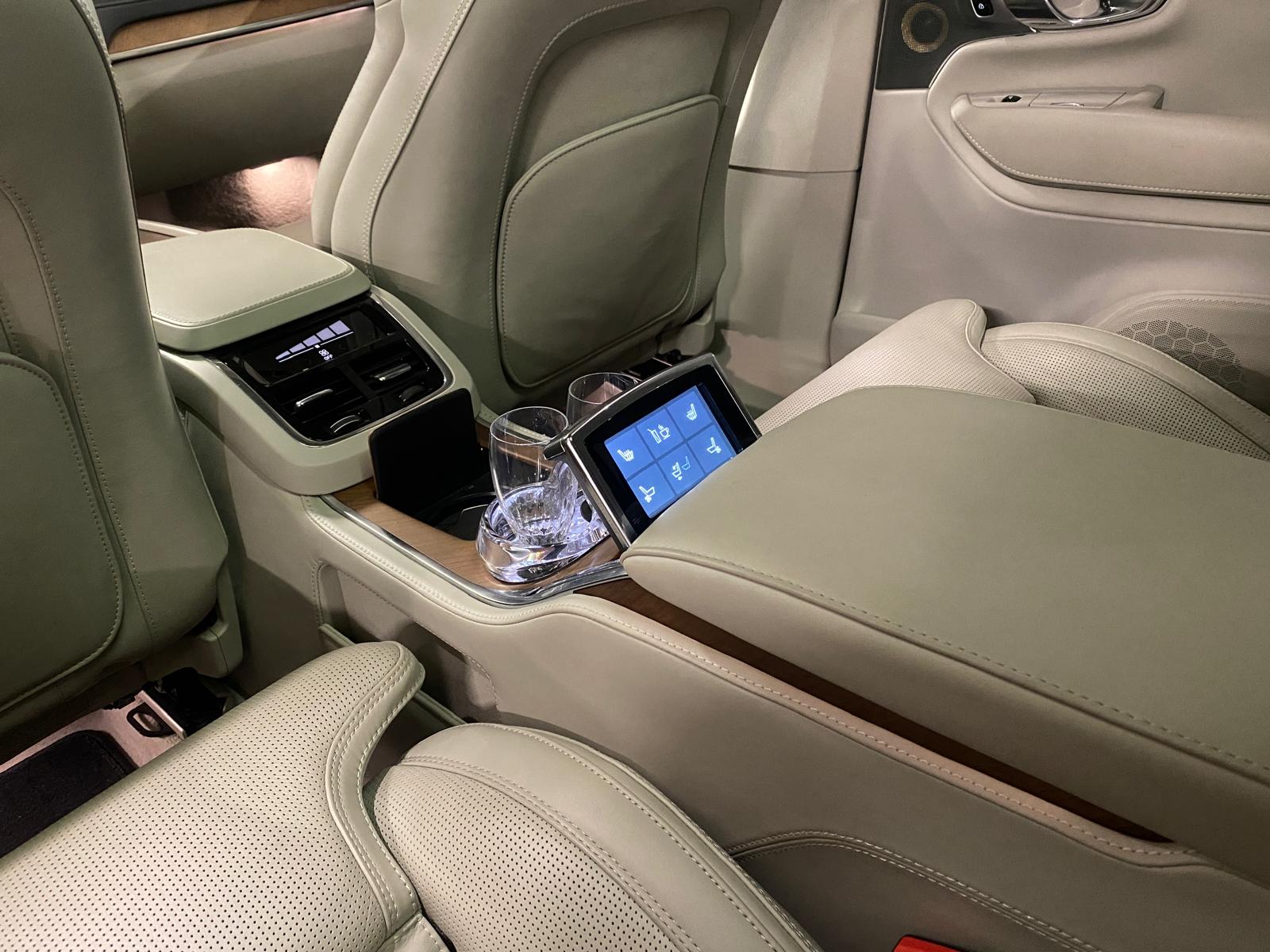 VOLVO XC90 2.0 T8 TE Excellence AWD-image-11