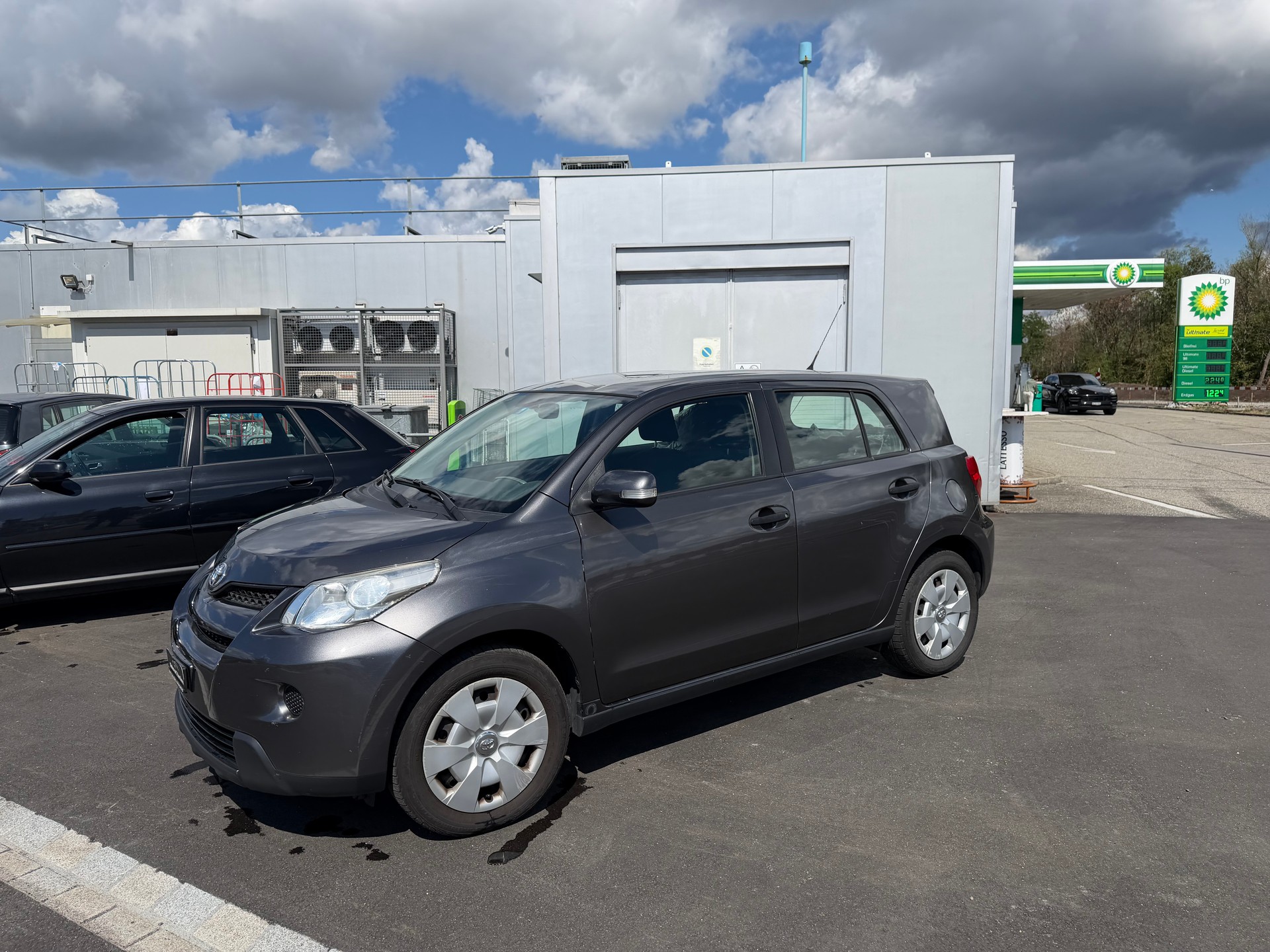 TOYOTA UrbanCruiser 1.4 D-4D Linea Sol 4WD-image-7