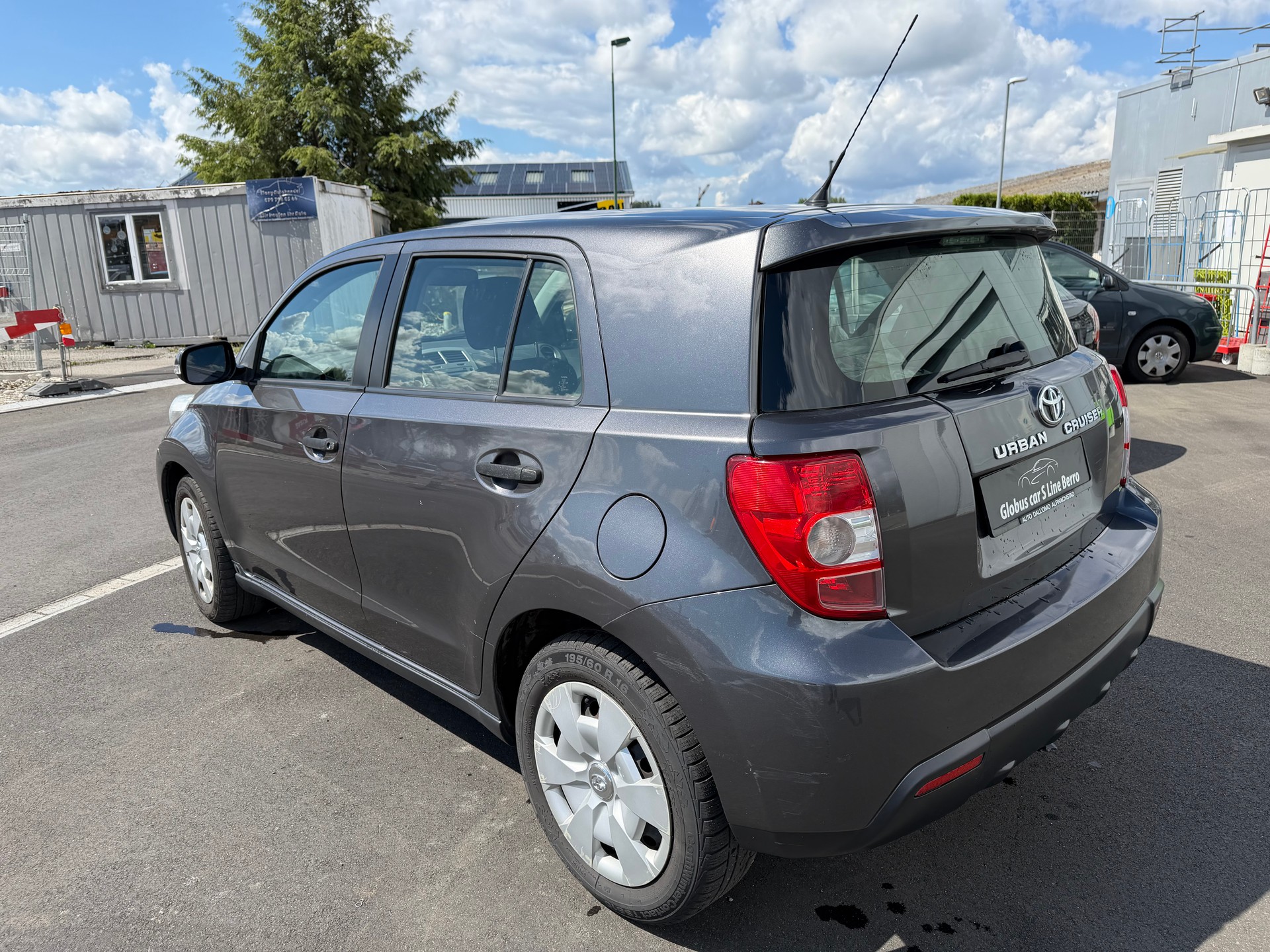 TOYOTA UrbanCruiser 1.4 D-4D Linea Sol 4WD-image-5