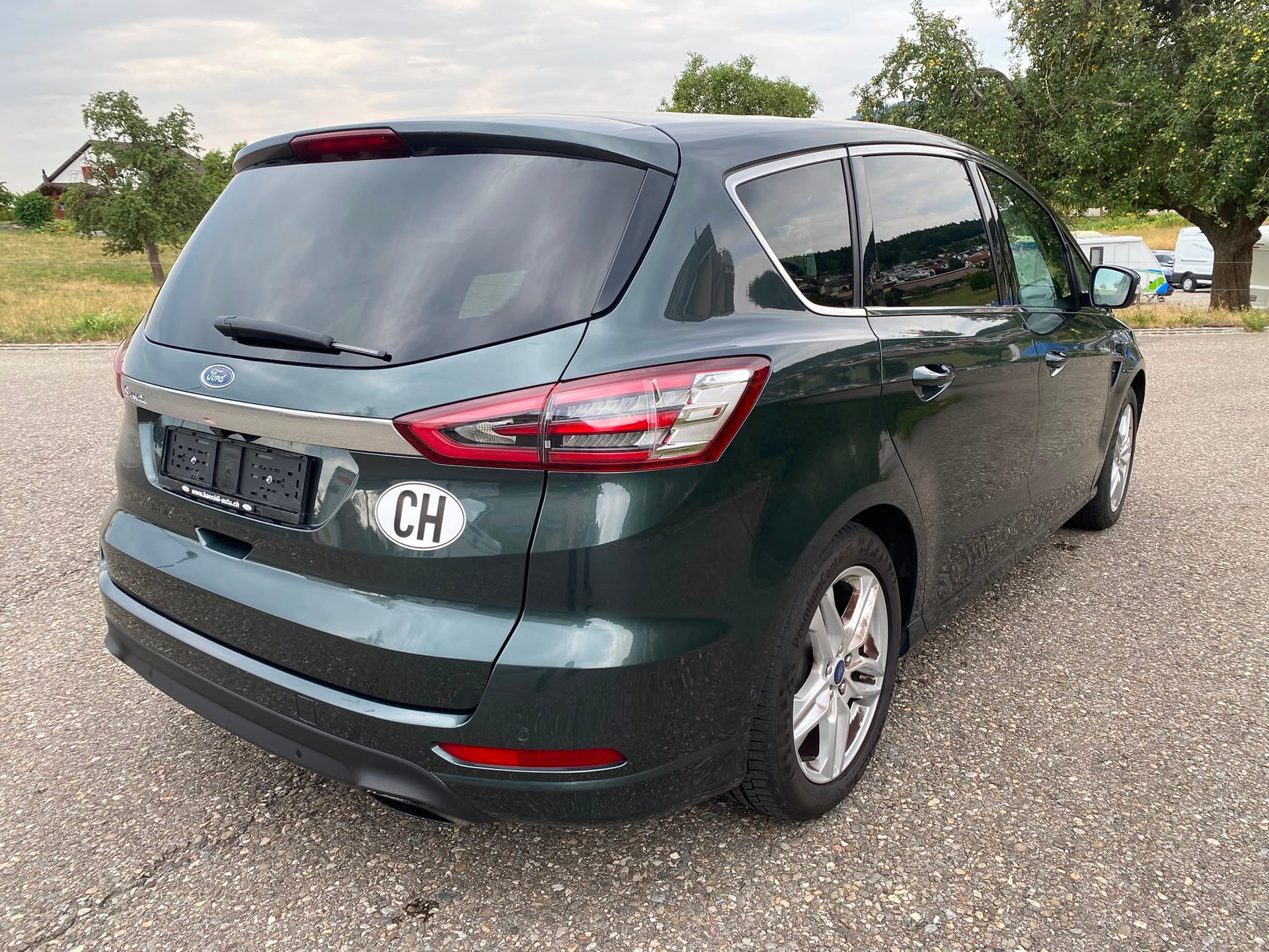 FORD S-MAX-image-3
