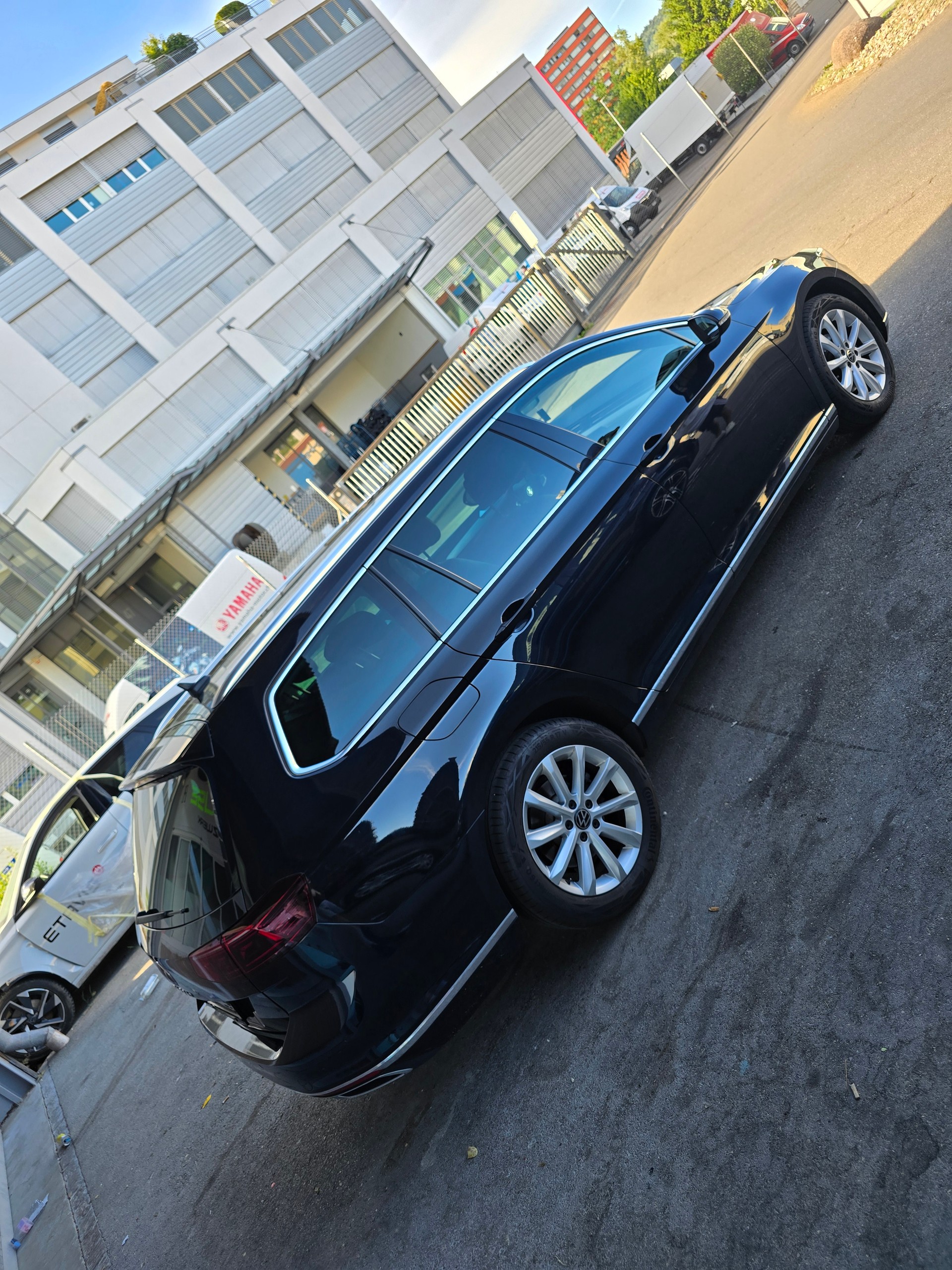 VW Passat 2.0 TDI 150PS Elegance DSG-image-2